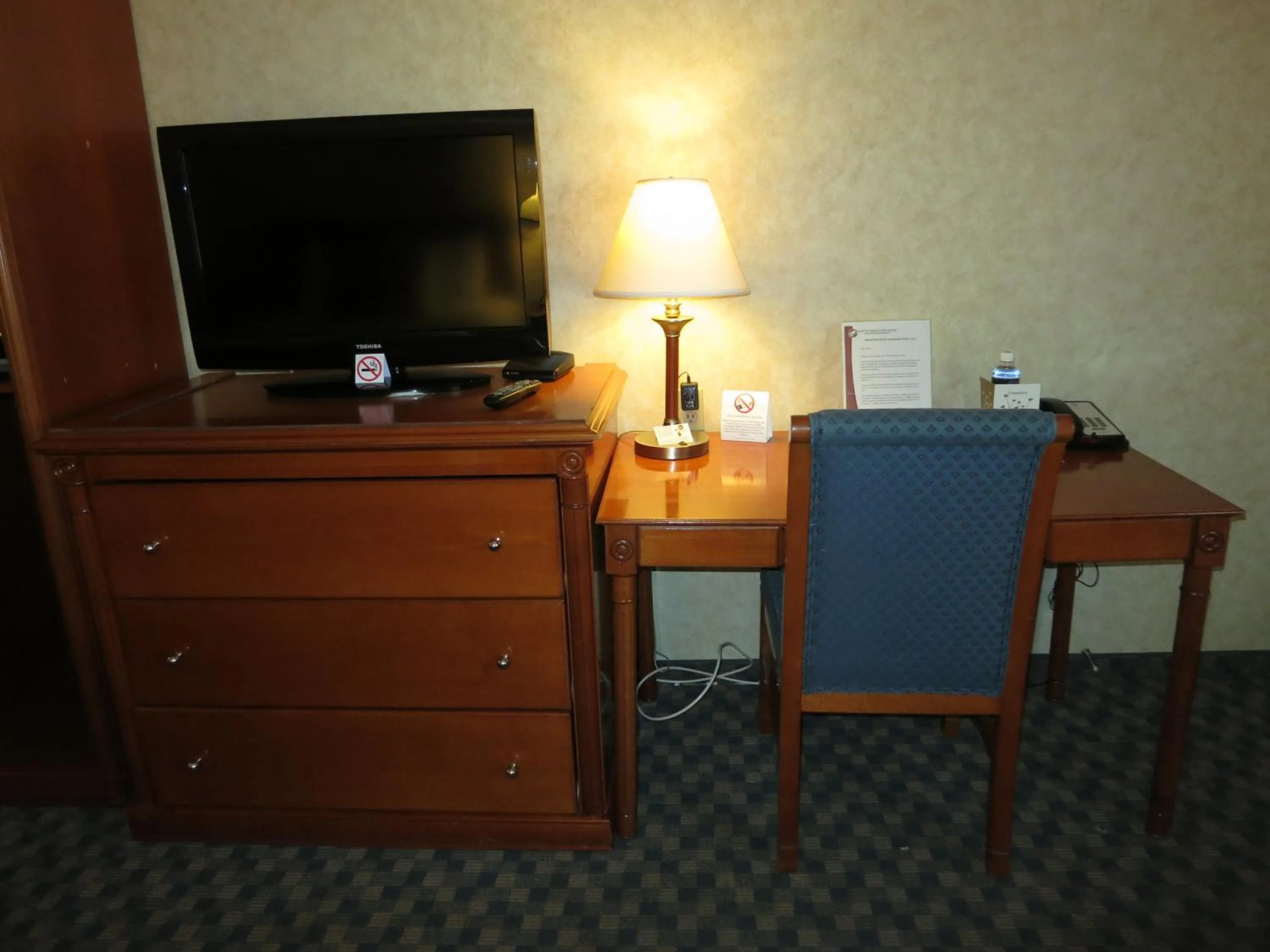 TV and multimedia in North Vancouver Hotel