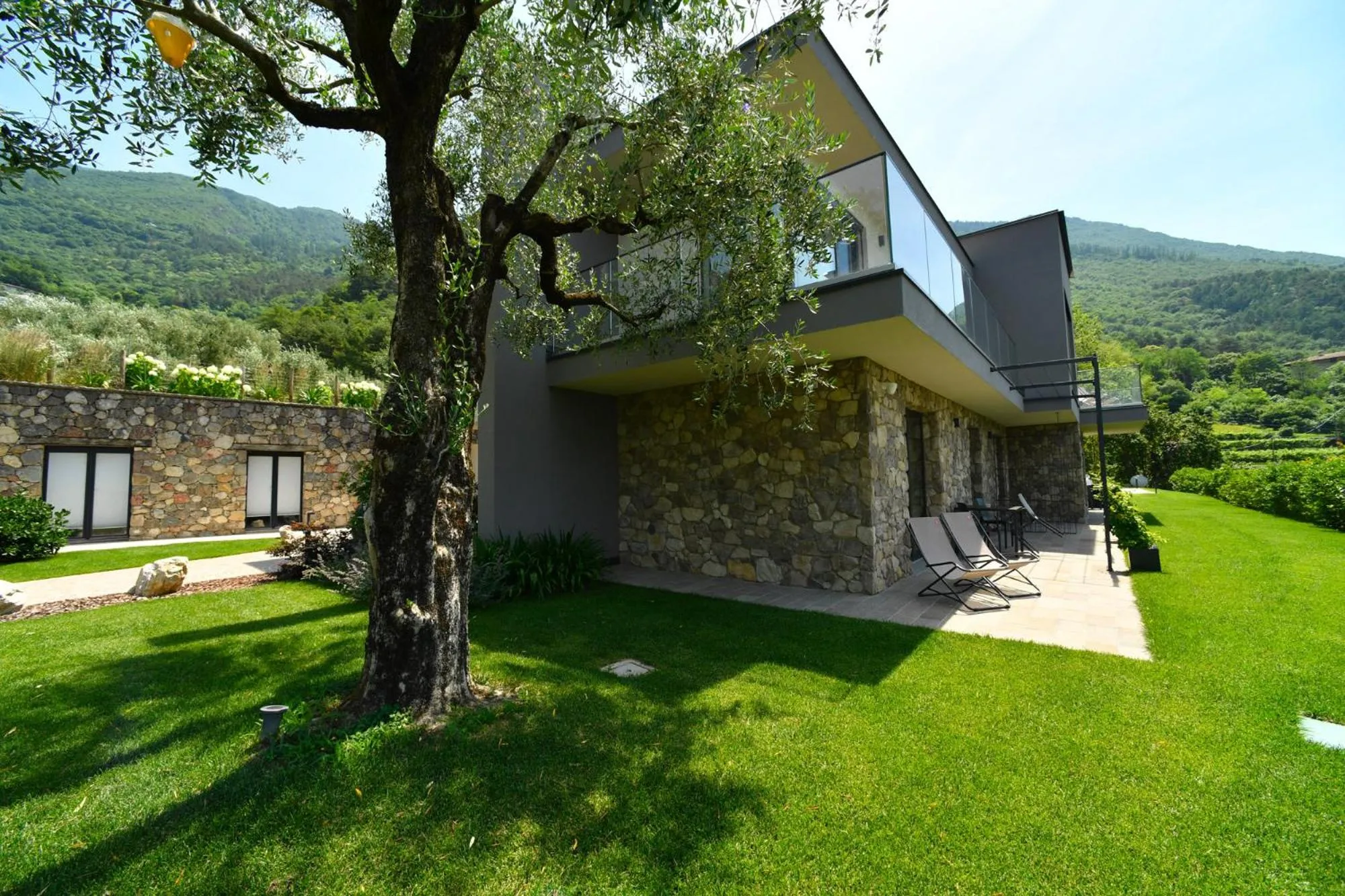 Gazzi Apartments 'Panoramic & Relaxing'