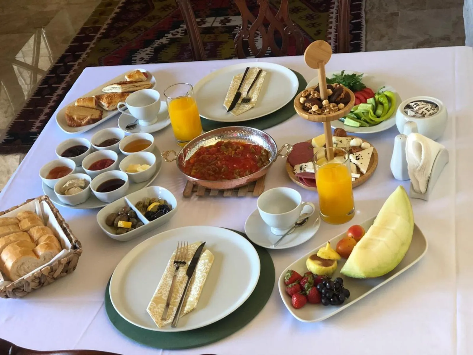 Breakfast in House 1938 Special Cave Hotel