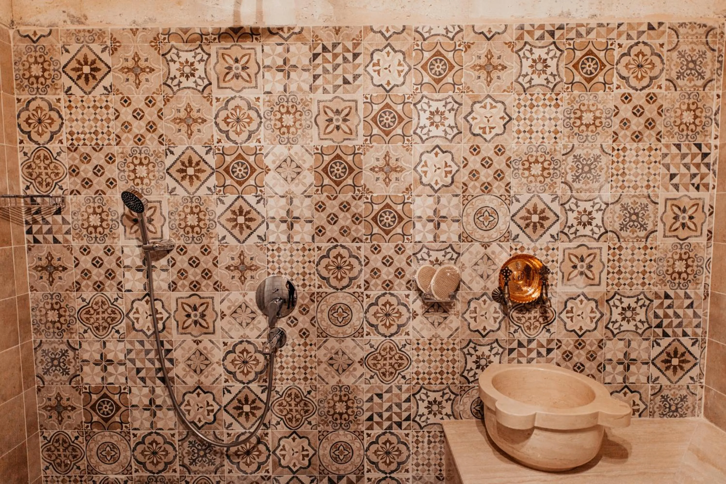 Bathroom in House 1938 Special Cave Hotel