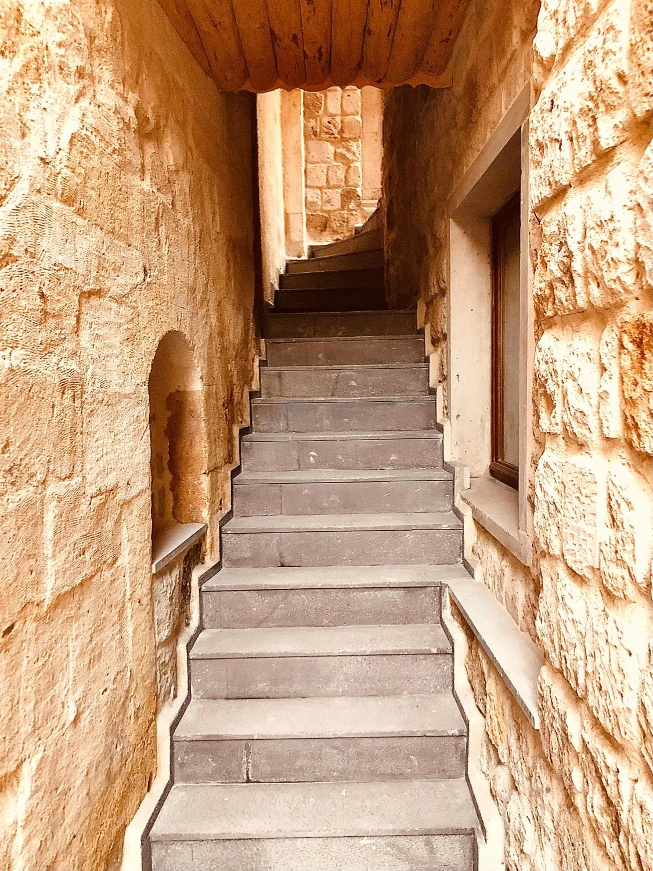 Inner courtyard view in House 1938 Special Cave Hotel