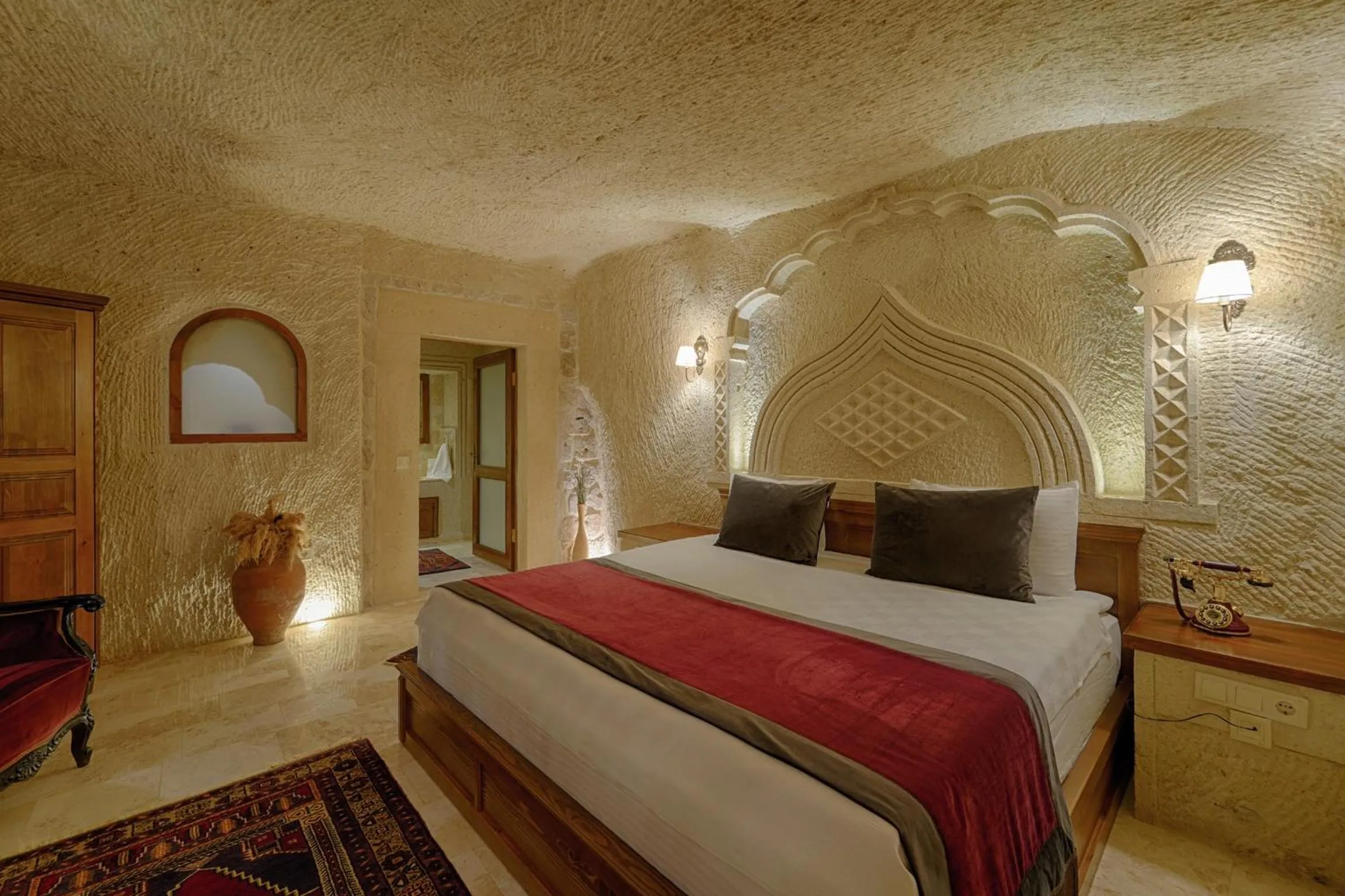 Bedroom in House 1938 Special Cave Hotel