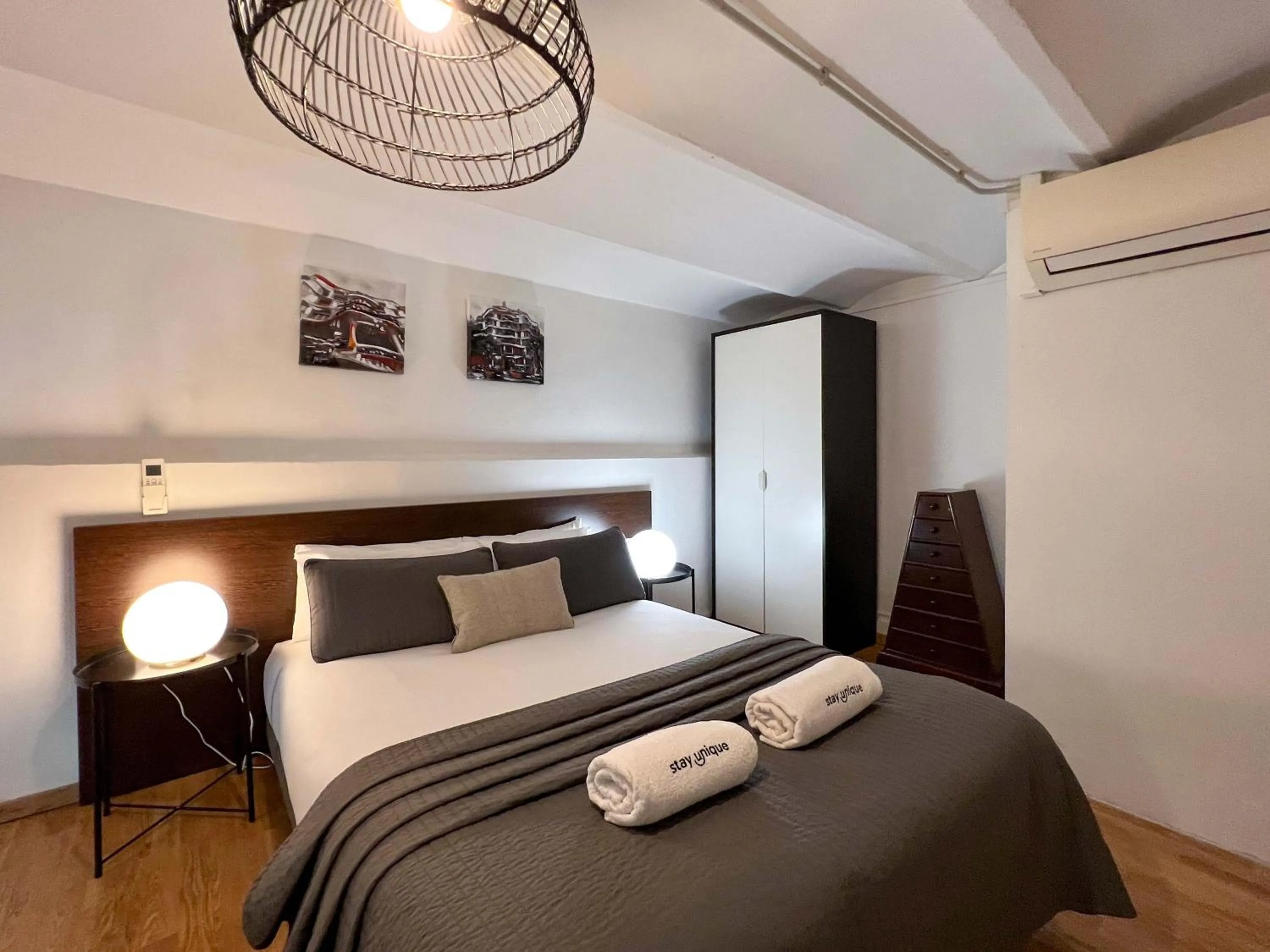 Bed in Stay U-nique Apartments Tordera