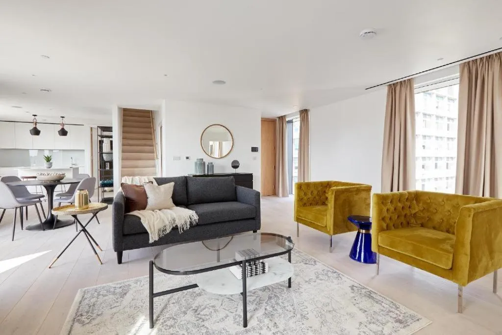 Living room in Southwark Residences by Aeria Apartments