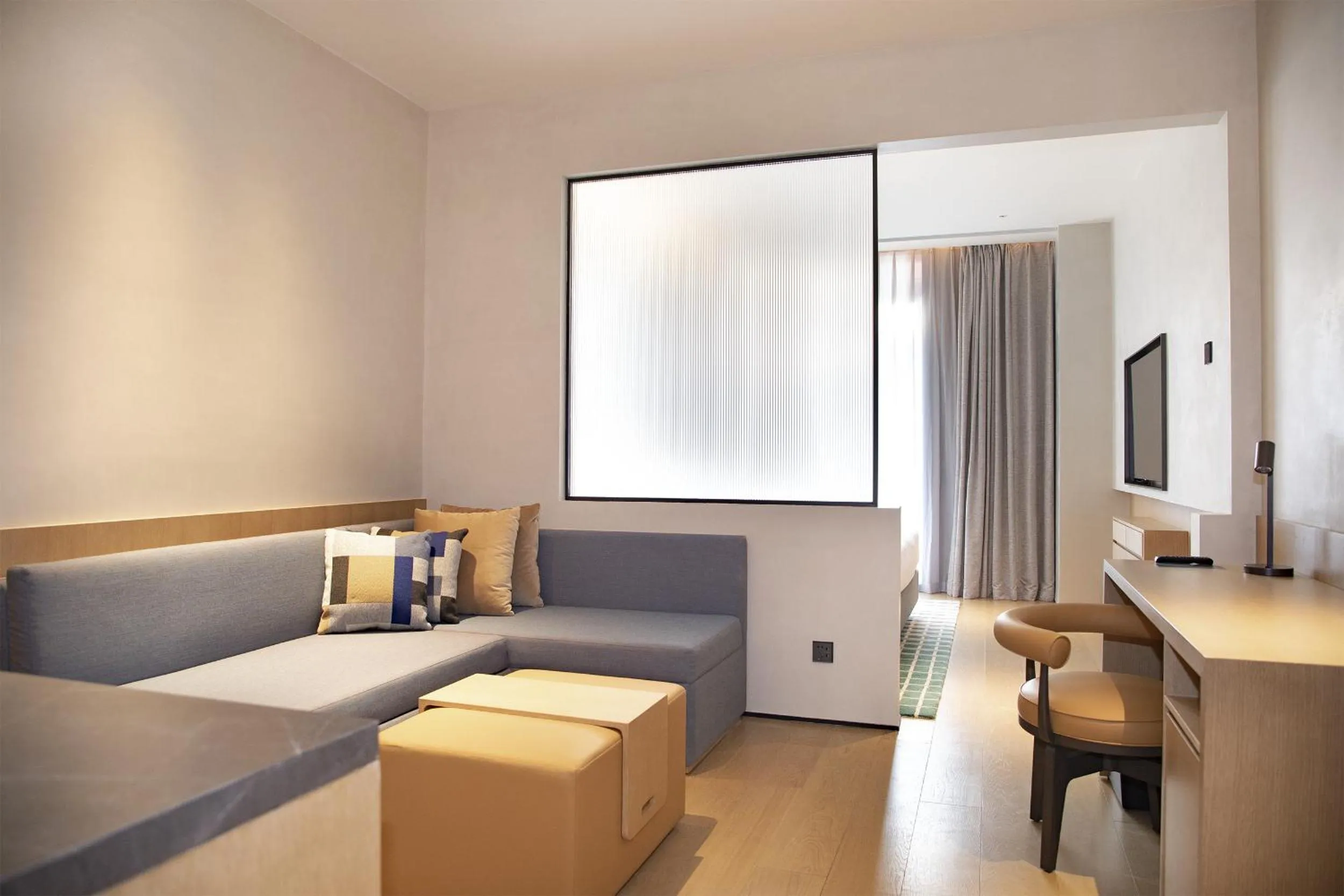 Seating area, Bed in Hyatt Place Jingdezhen Taoxichuan