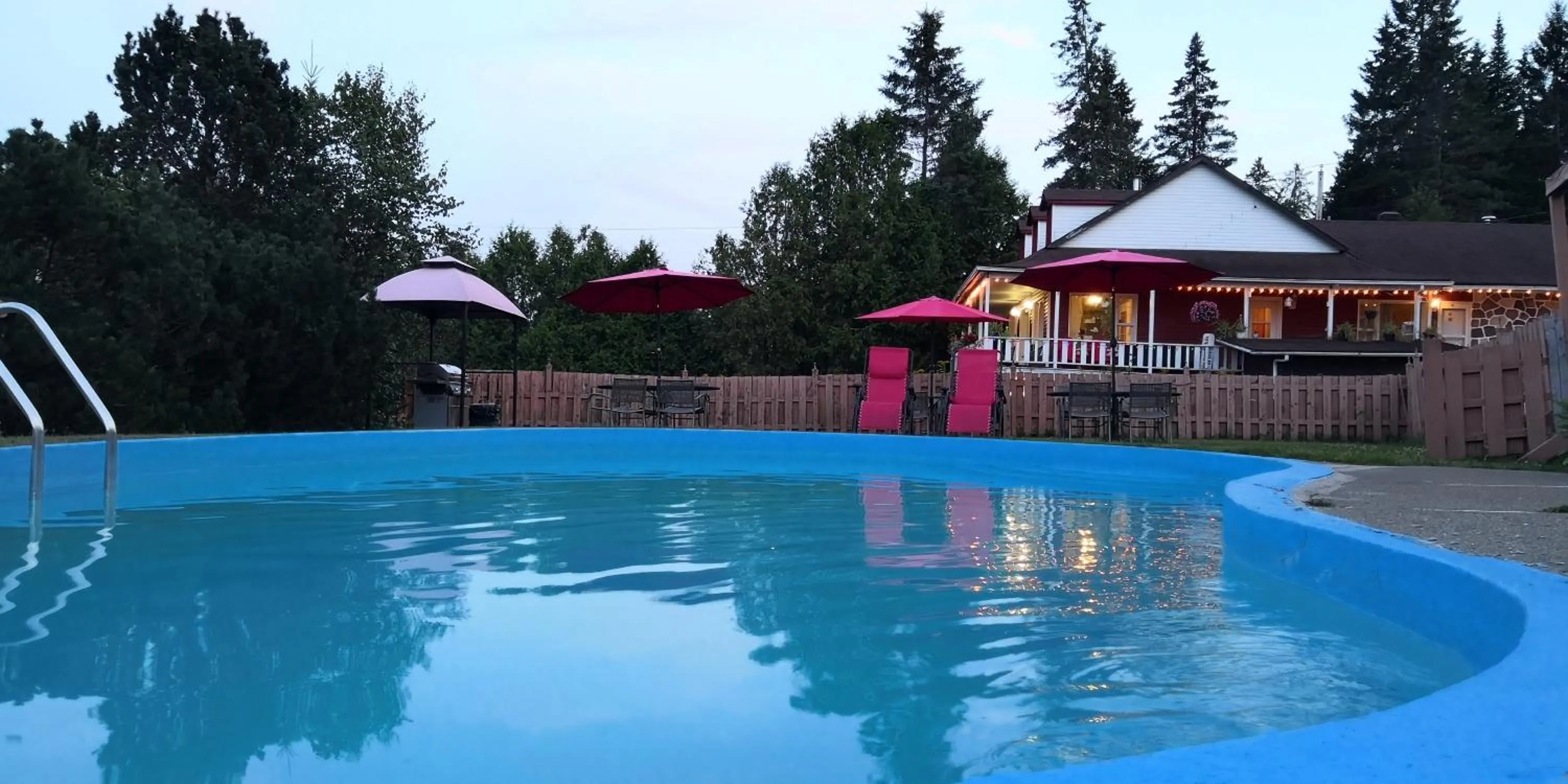 Swimming pool in Motel Des Pays D'En Haut
