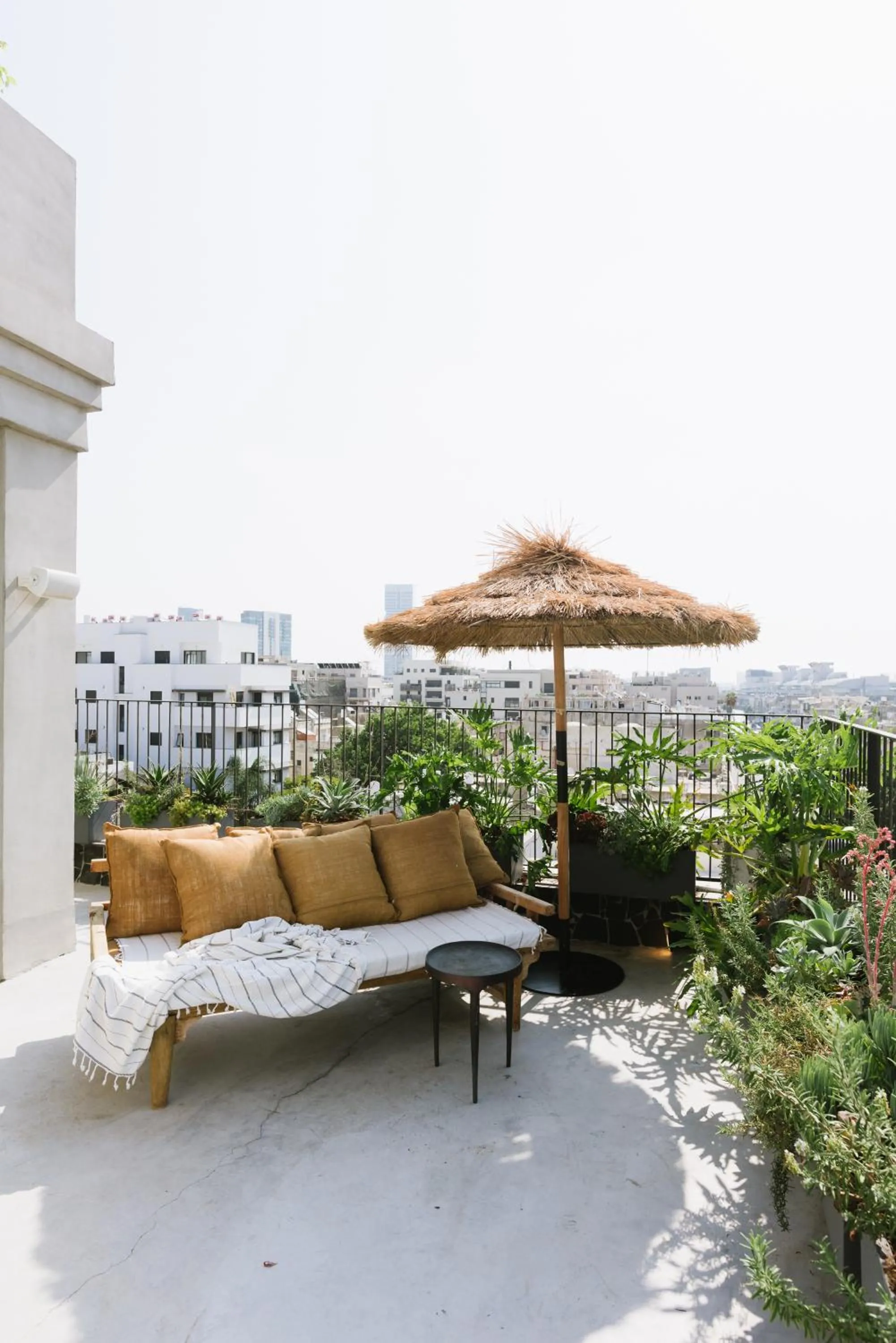 AYA Boutique ApartHotel By EZ TLV