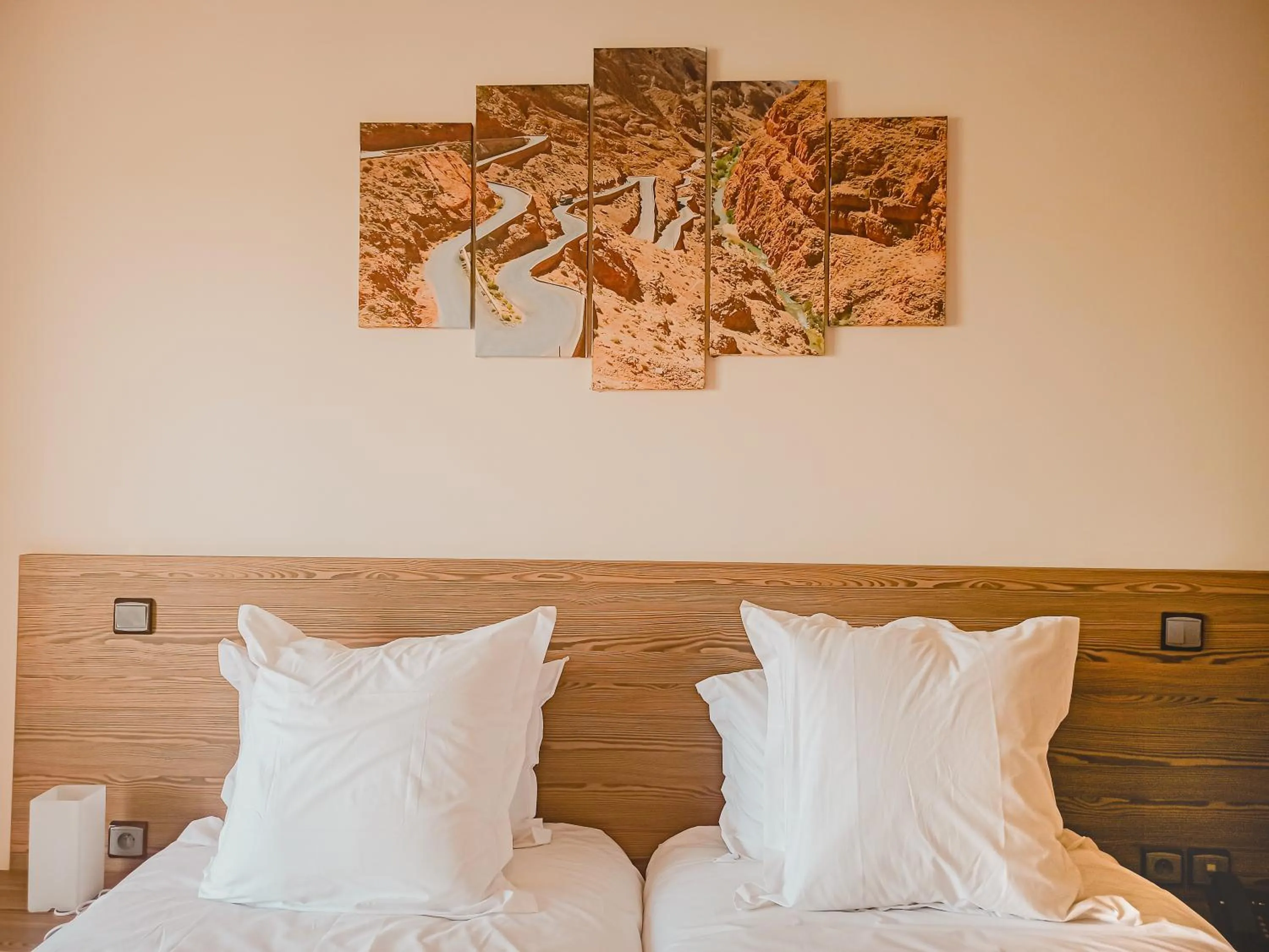 Bed in EL MOUSSAFIR HOTEL