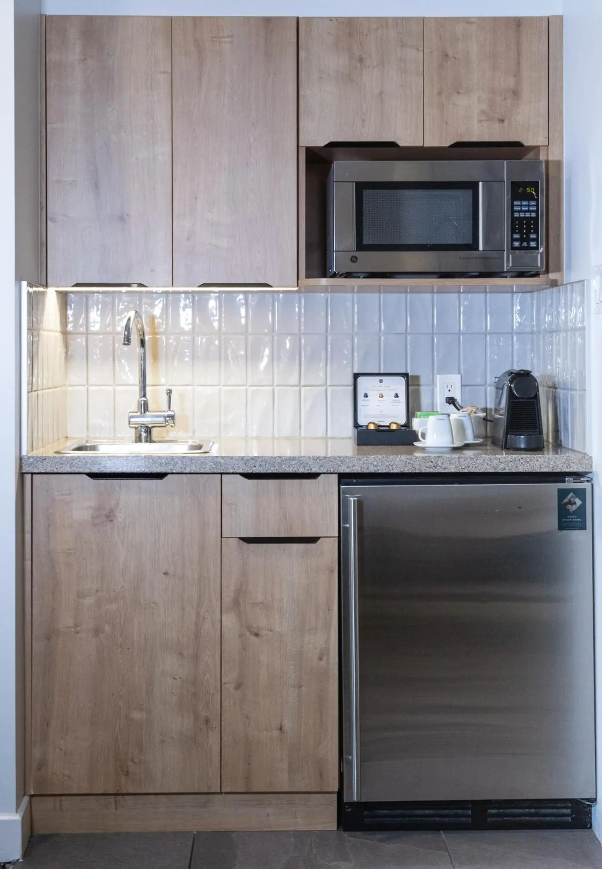 Deluxe Queen Room with Two Queen Beds and Sofa Bed in The Crystal Lodge Deluxe Queen Room with Two Queen Beds and Sofa Bed in The Crystal Lodge