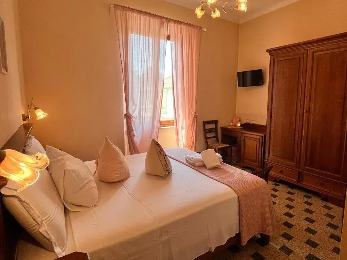 Double Room - single occupancy in BnB Villa Melany vicino Centro Double Room - single occupancy in BnB Villa Melany vicino Centro