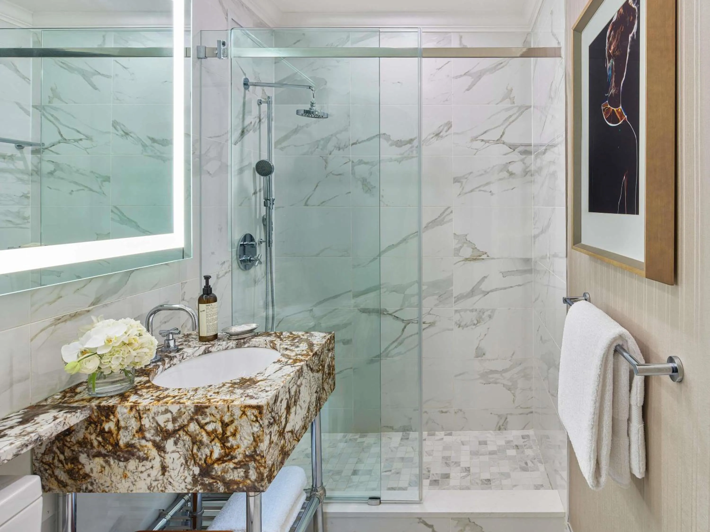 Bedroom in Fairmont Hotel Vancouver