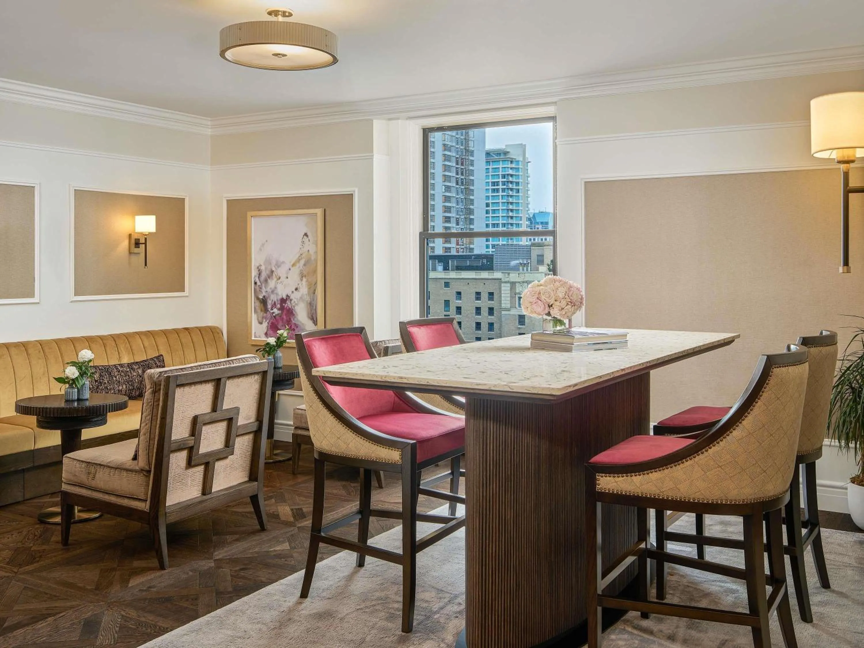 Bedroom in Fairmont Hotel Vancouver