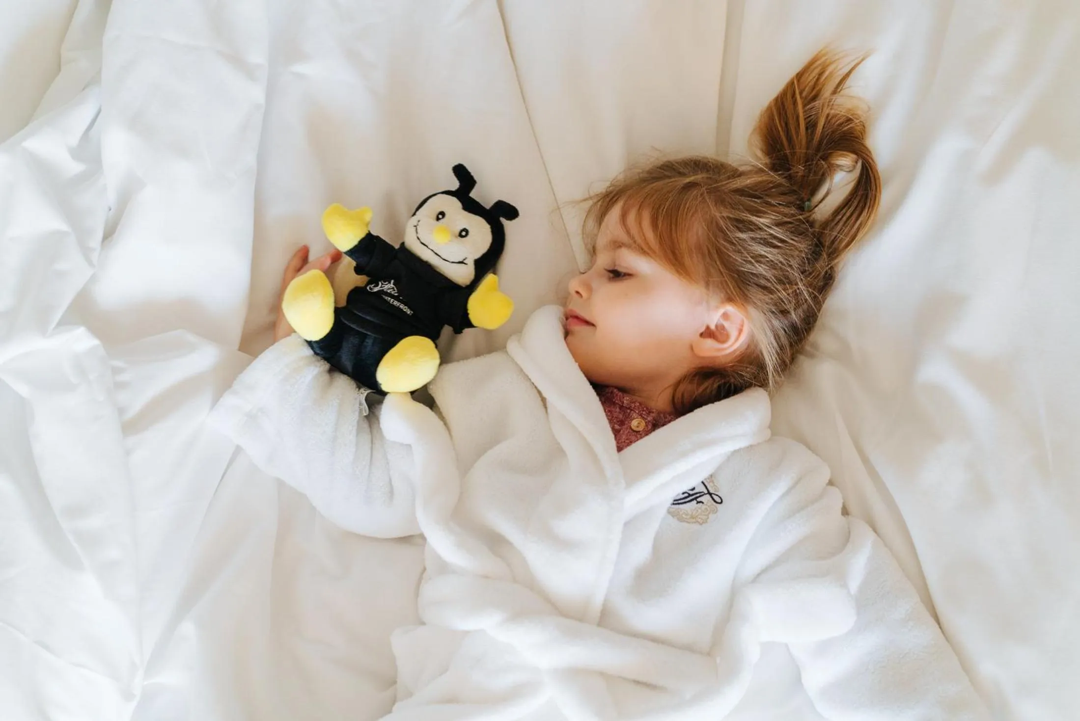 Family, Bed in Fairmont Waterfront