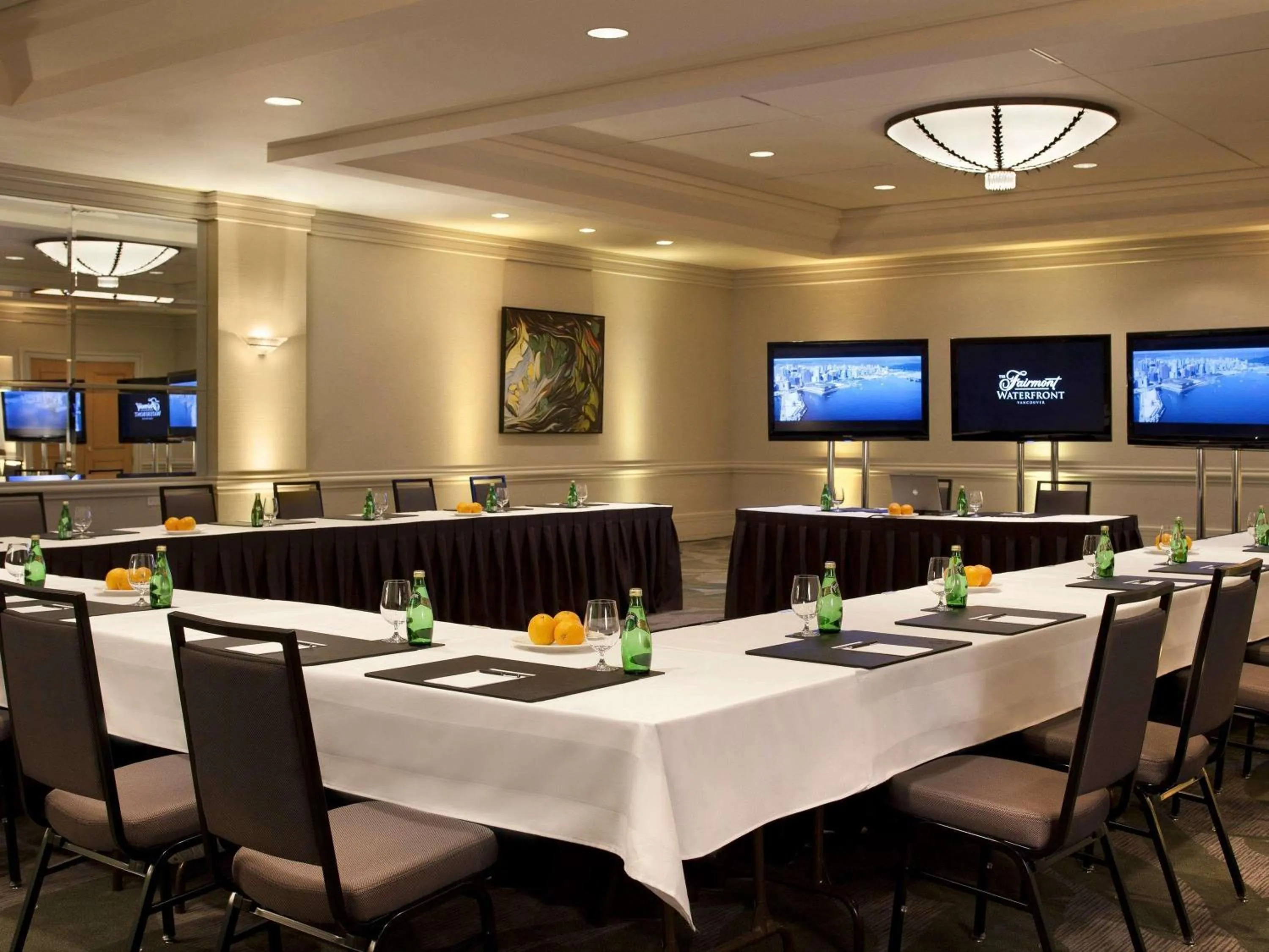 Meeting/conference room in Fairmont Waterfront