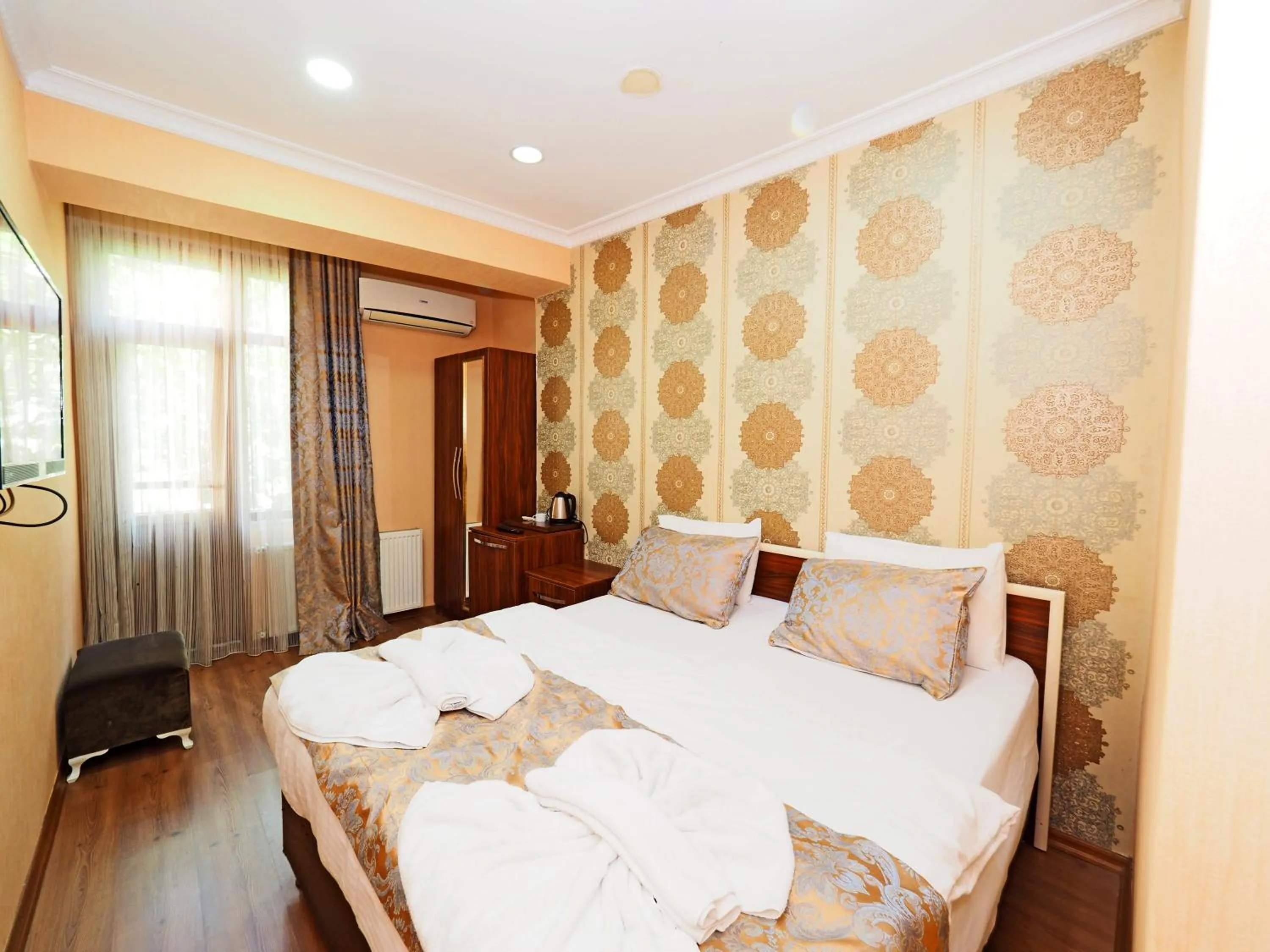 Photo of the whole room, Bed in RENOVA hOTEL FATİH