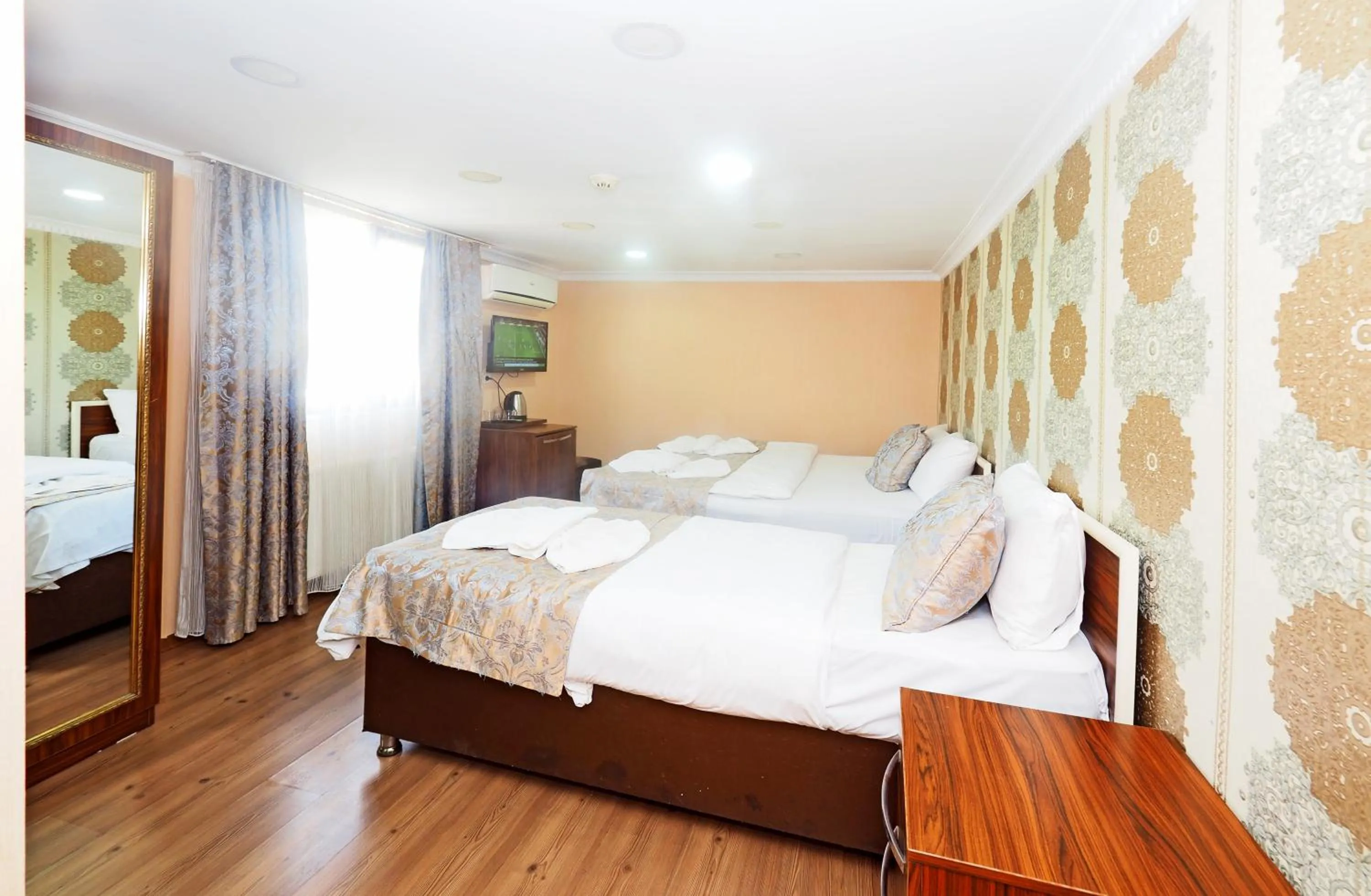 Photo of the whole room, Bed in RENOVA hOTEL FATİH