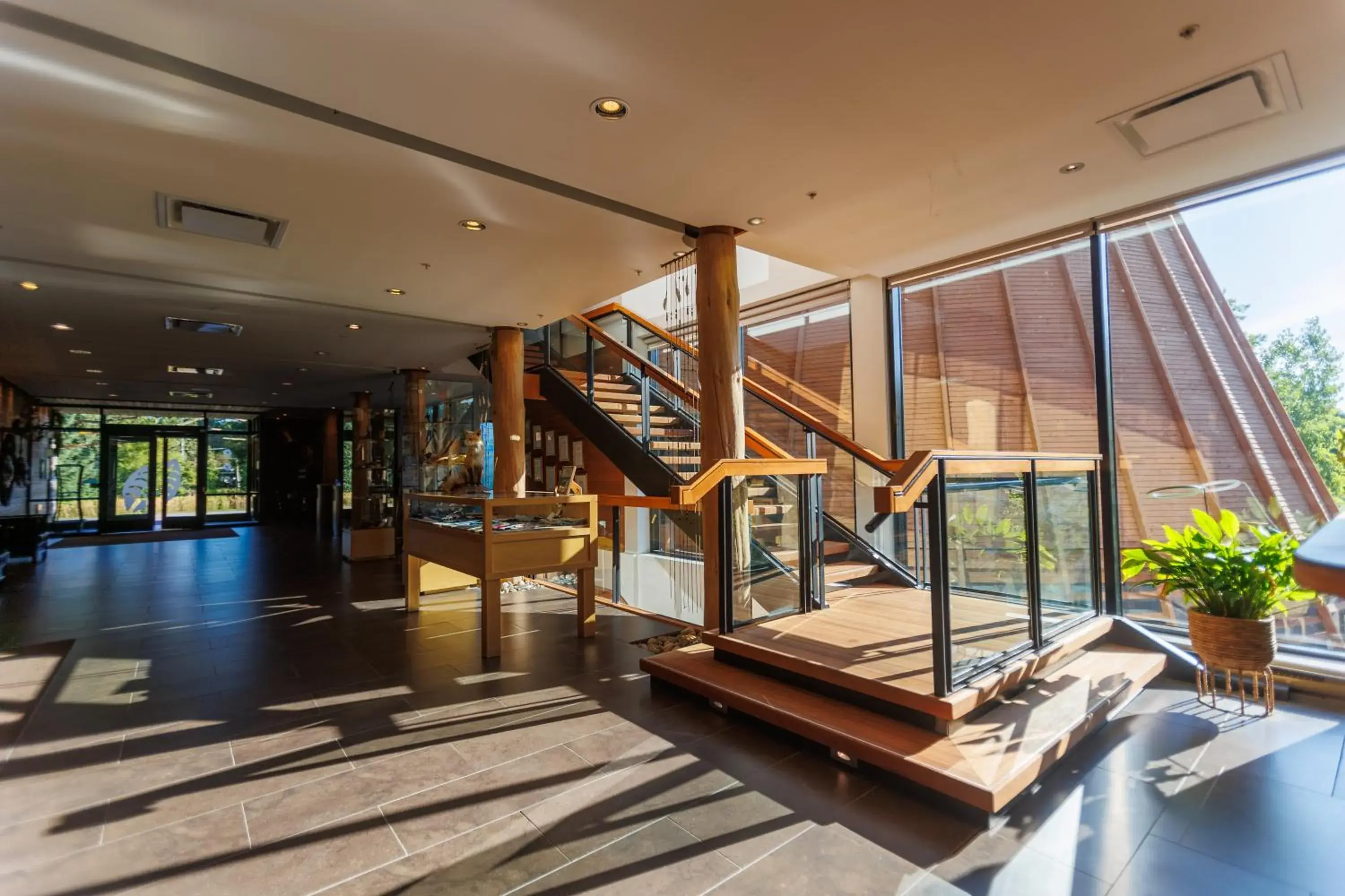 Lobby or reception in Hôtel-Musée Premières Nations Lobby or reception in Hôtel-Musée Premières Nations