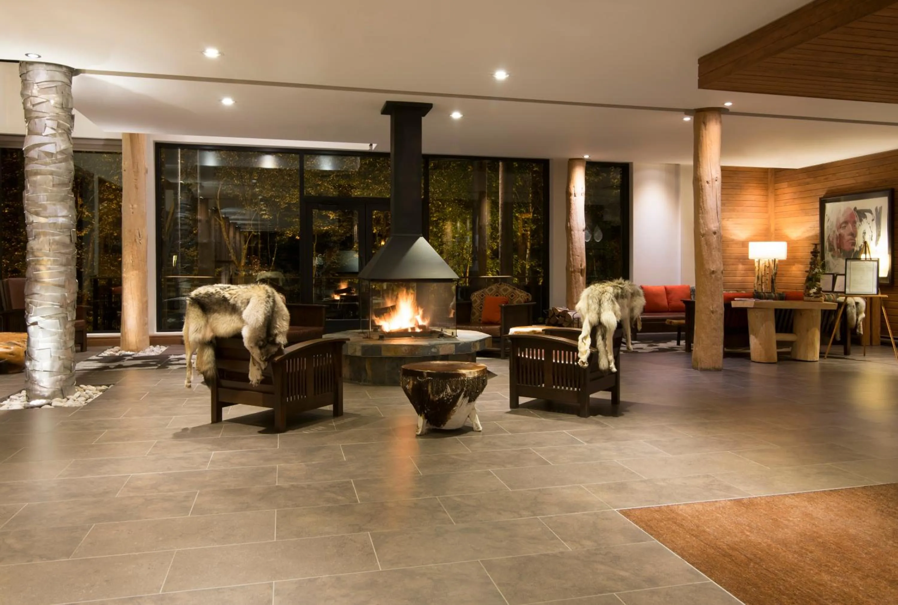 Communal lounge/ TV room in Hôtel-Musée Premières Nations