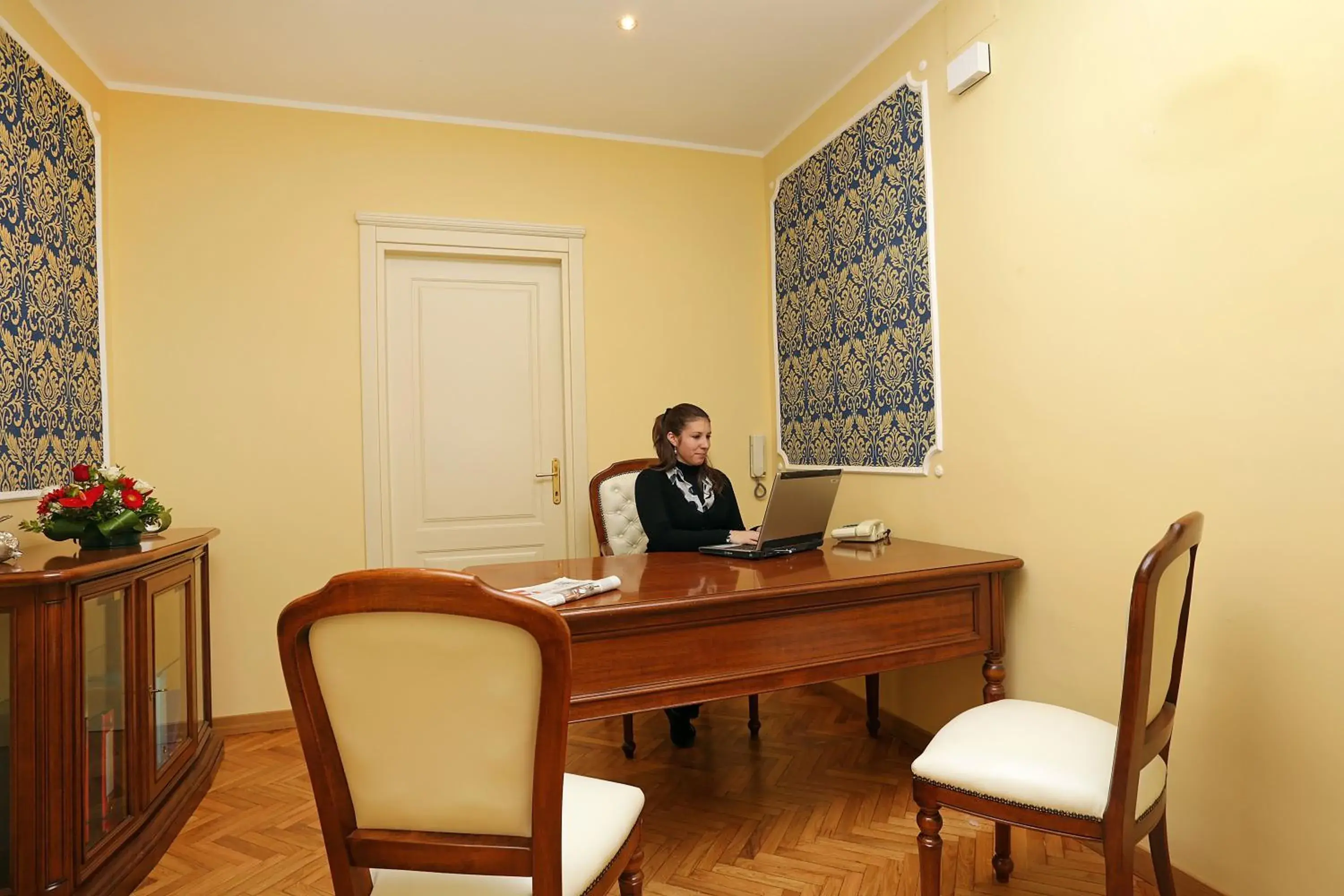 Lobby or reception in DG Prestige Room Lobby or reception in DG Prestige Room