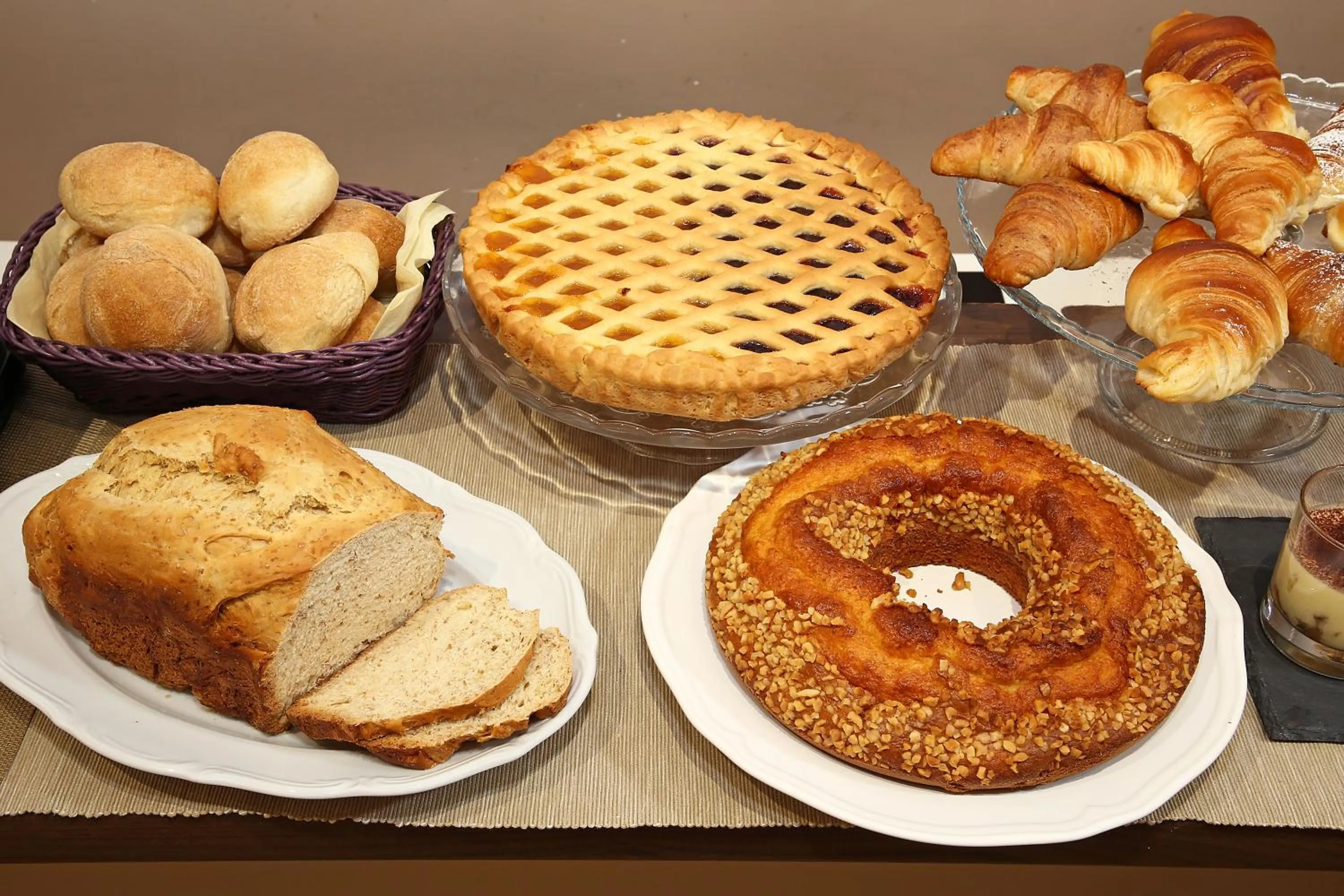 Buffet breakfast in DG Prestige Room