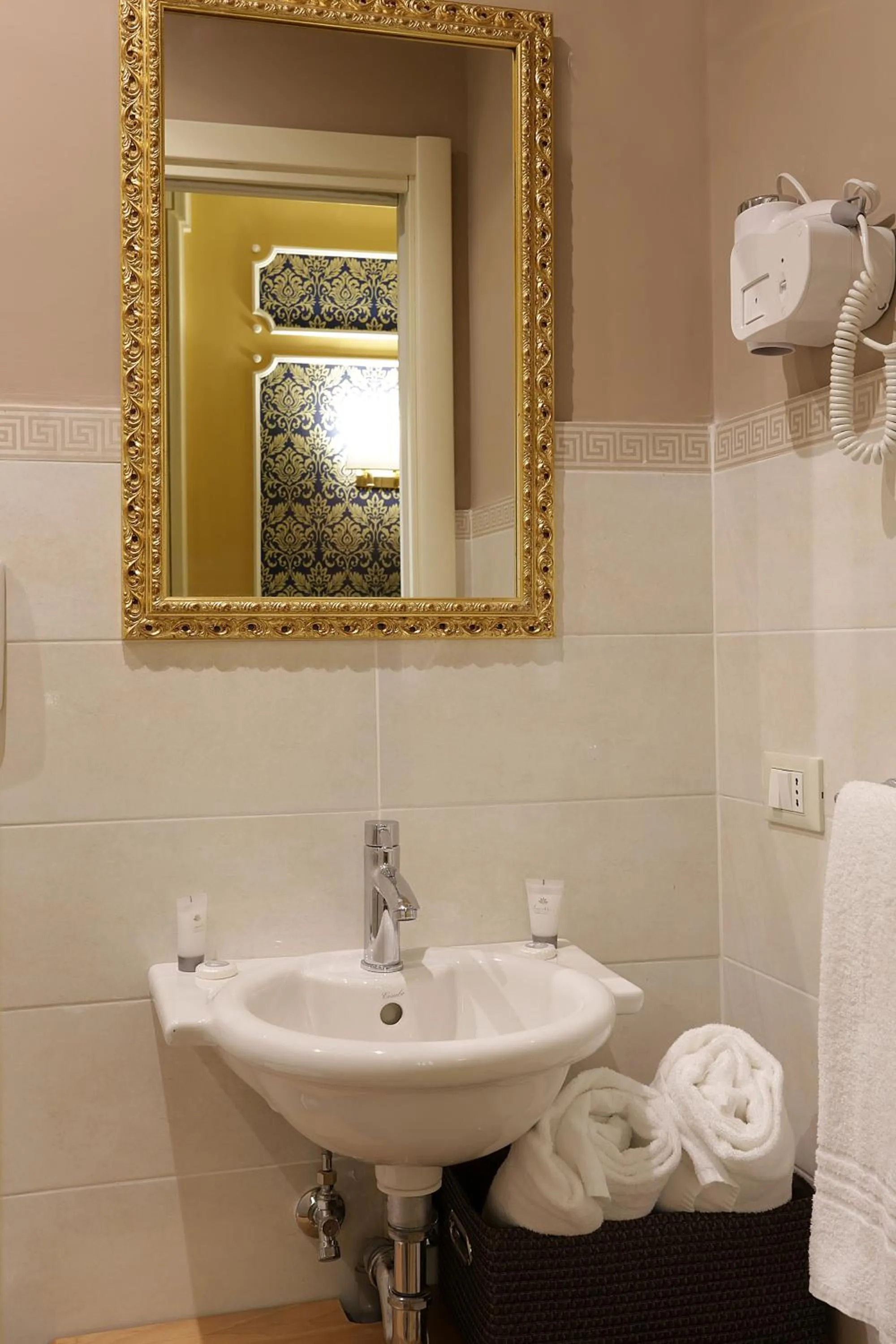 Bathroom in DG Prestige Room