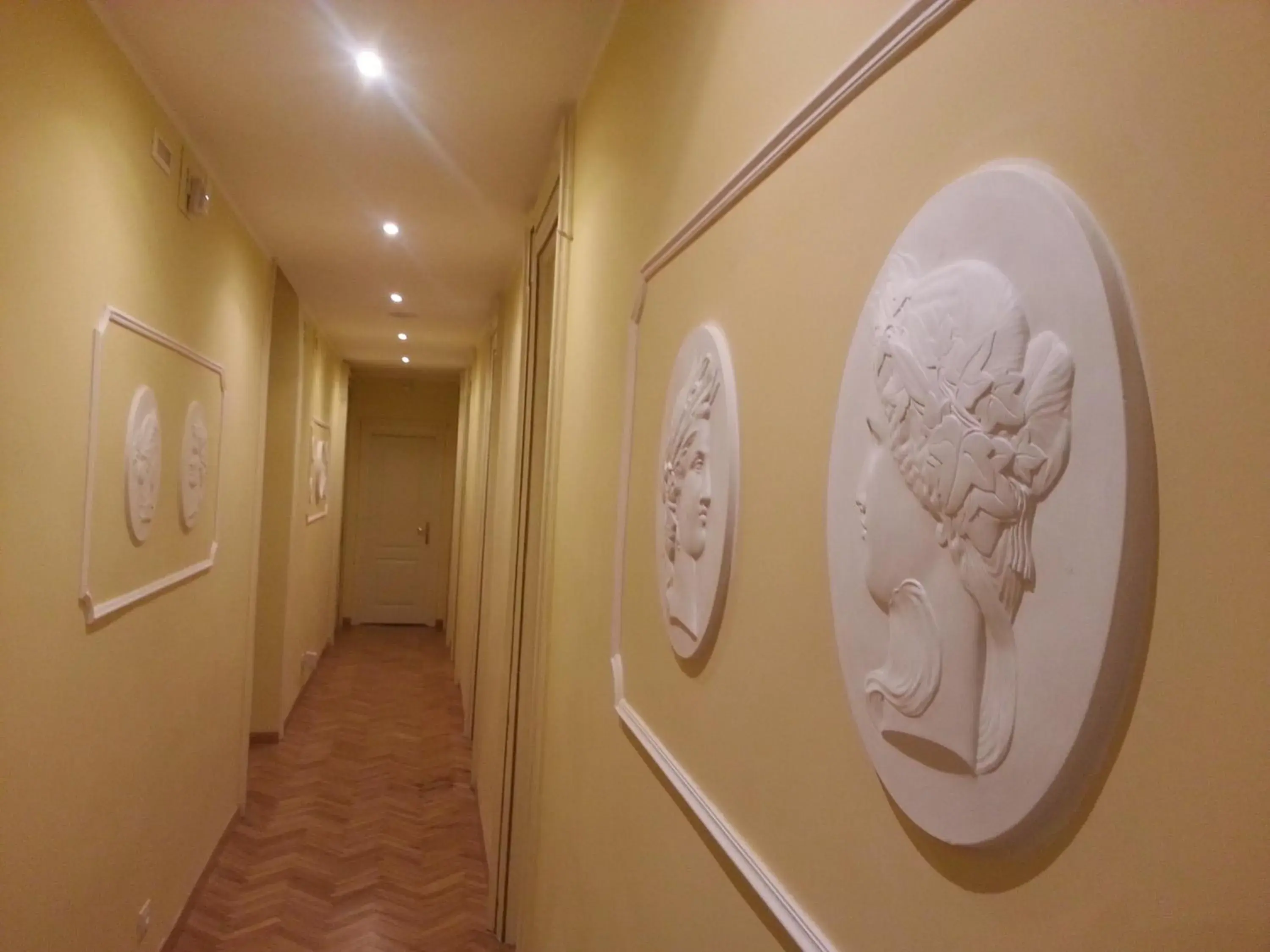 Lobby or reception in DG Prestige Room Lobby or reception in DG Prestige Room