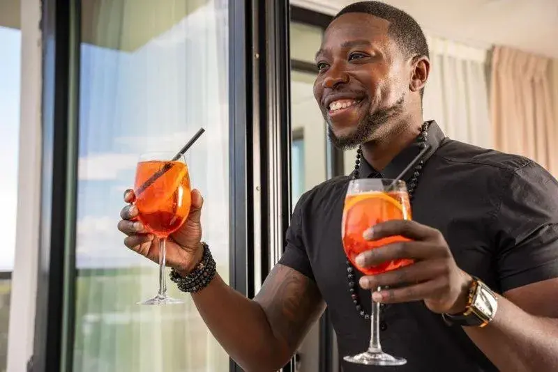 Restaurant/places to eat in Oswego Hotel Restaurant/places to eat in Oswego Hotel