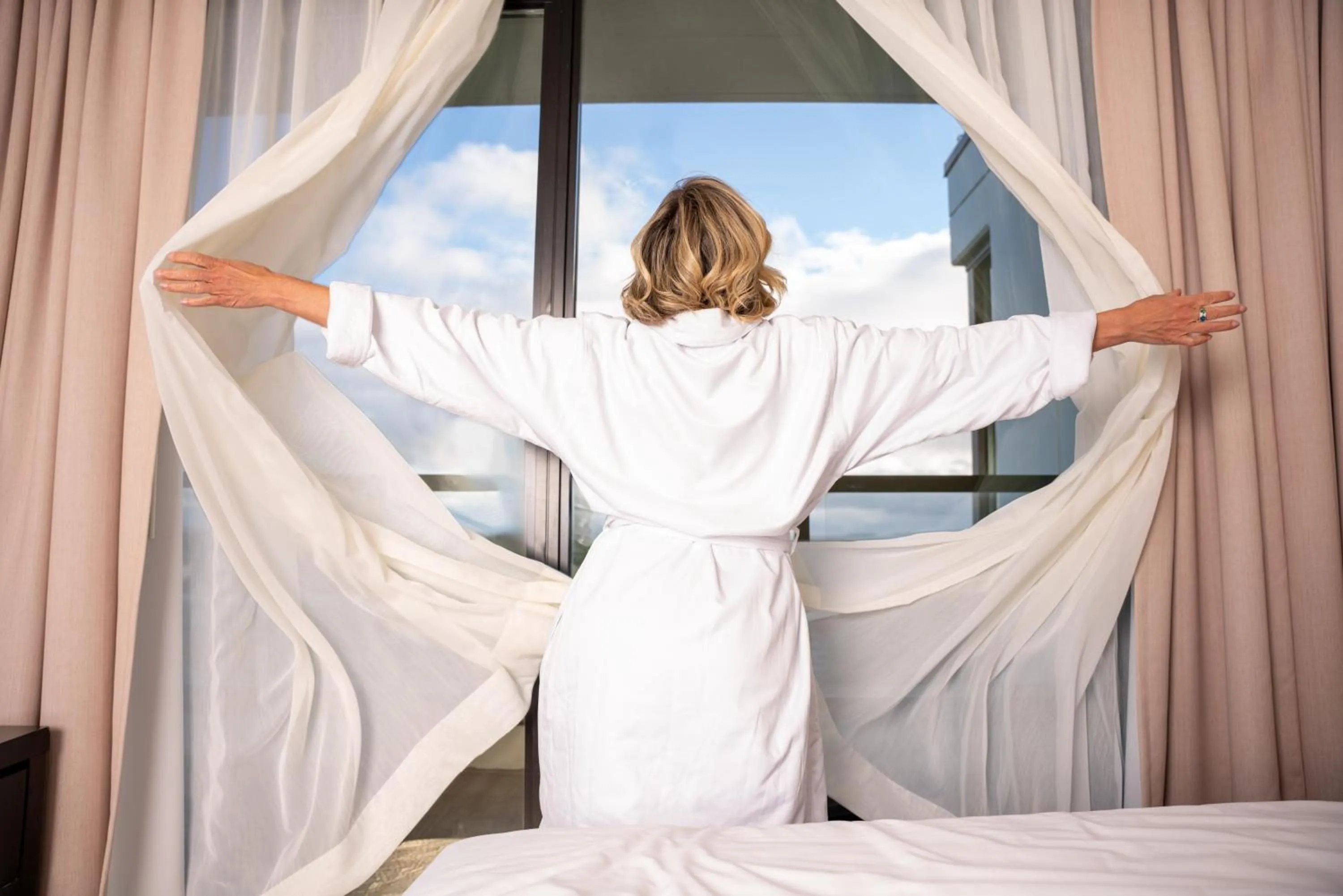 Bedroom, Bed in Oswego Hotel