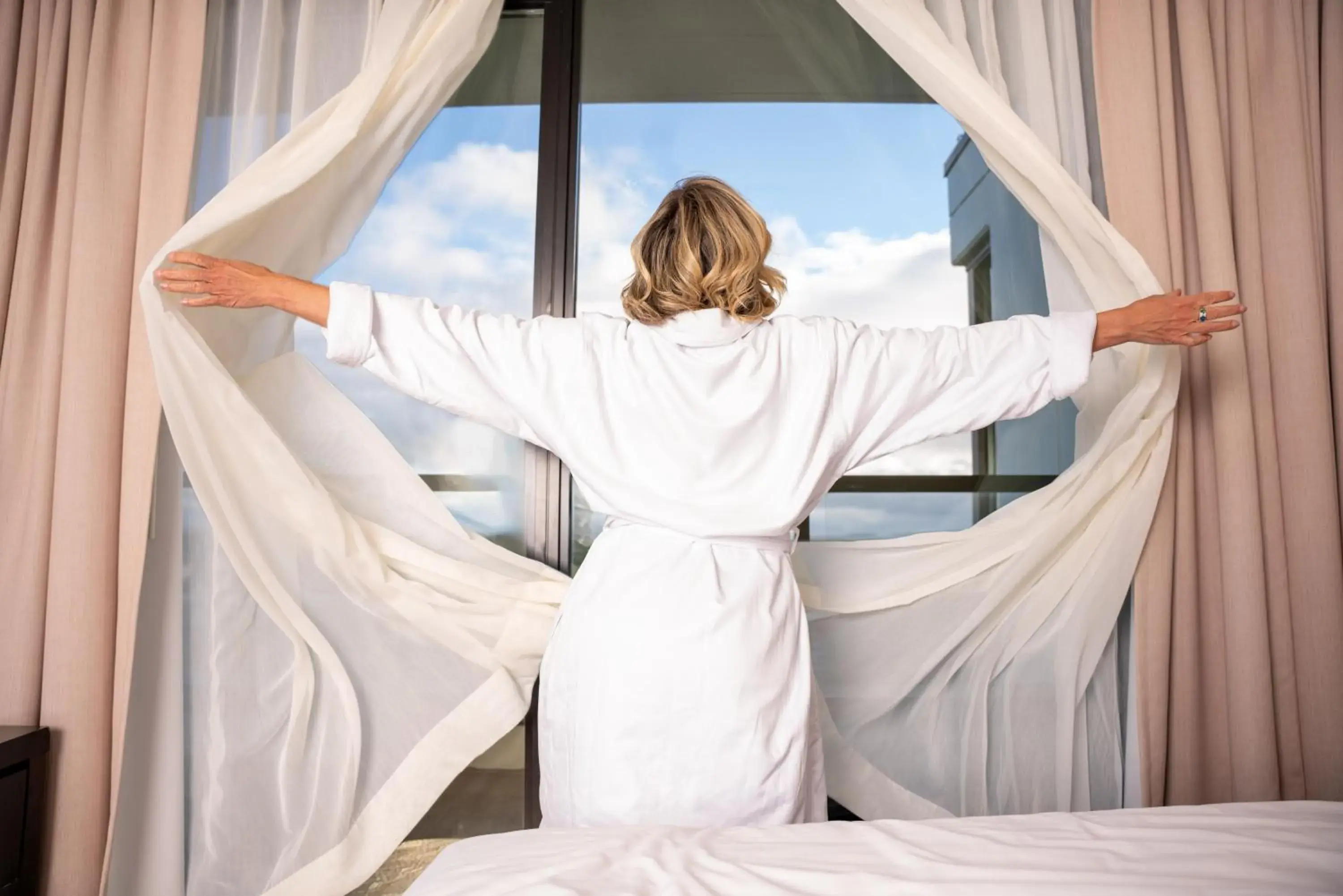 Bedroom, Bed in Oswego Hotel Bedroom, Bed in Oswego Hotel