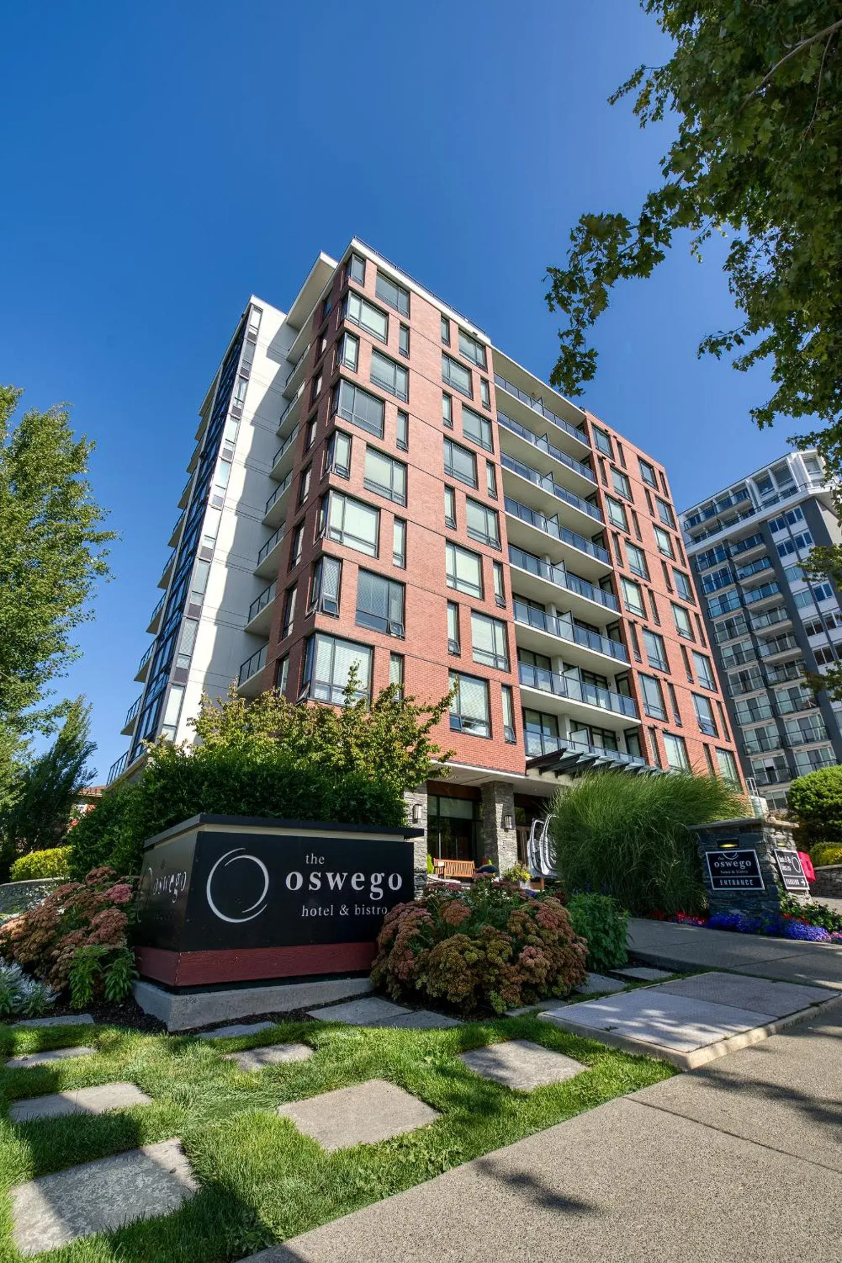 Property building in Oswego Hotel Property building in Oswego Hotel