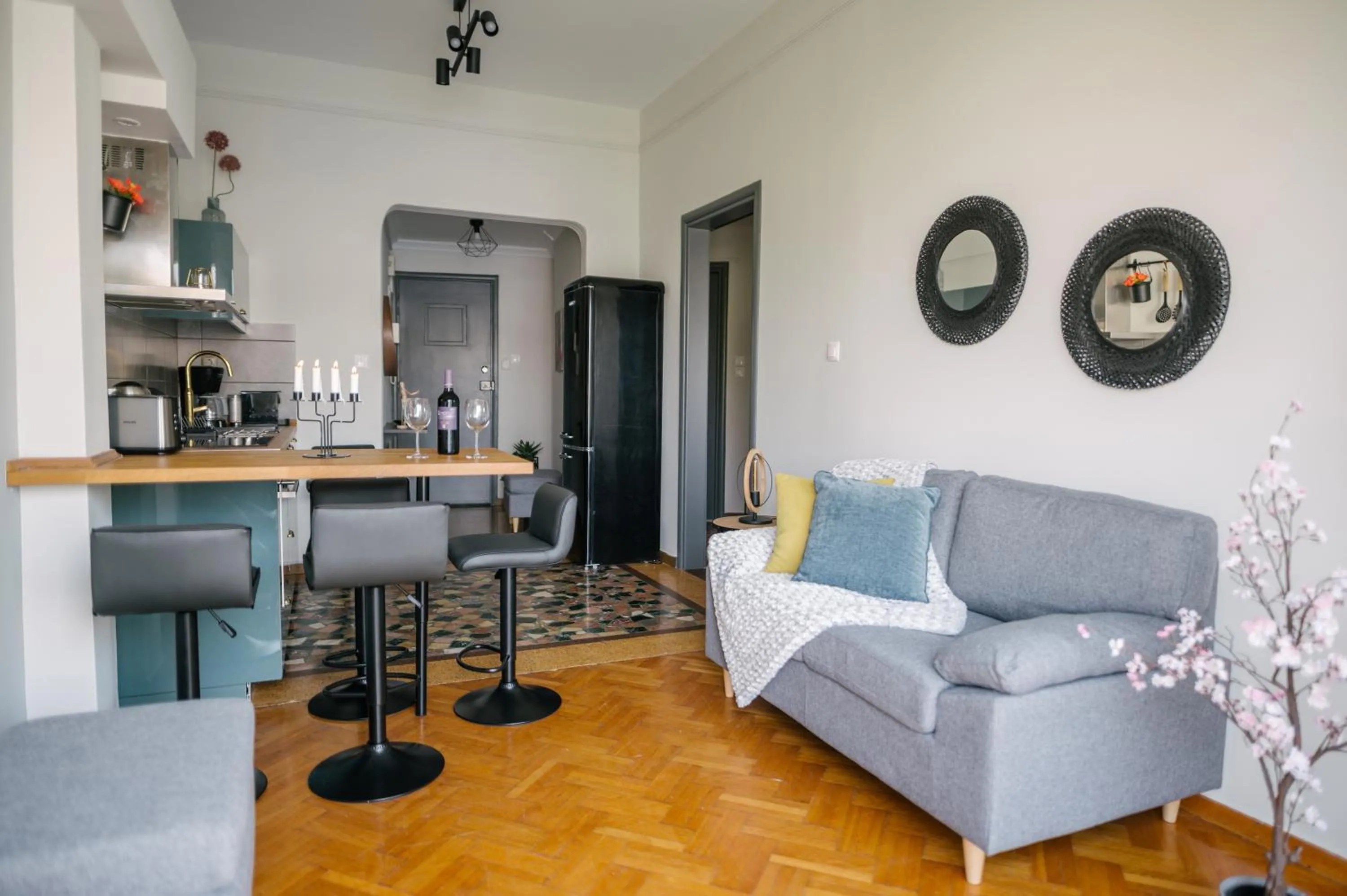 Living room in Erato by Heloni Apartments