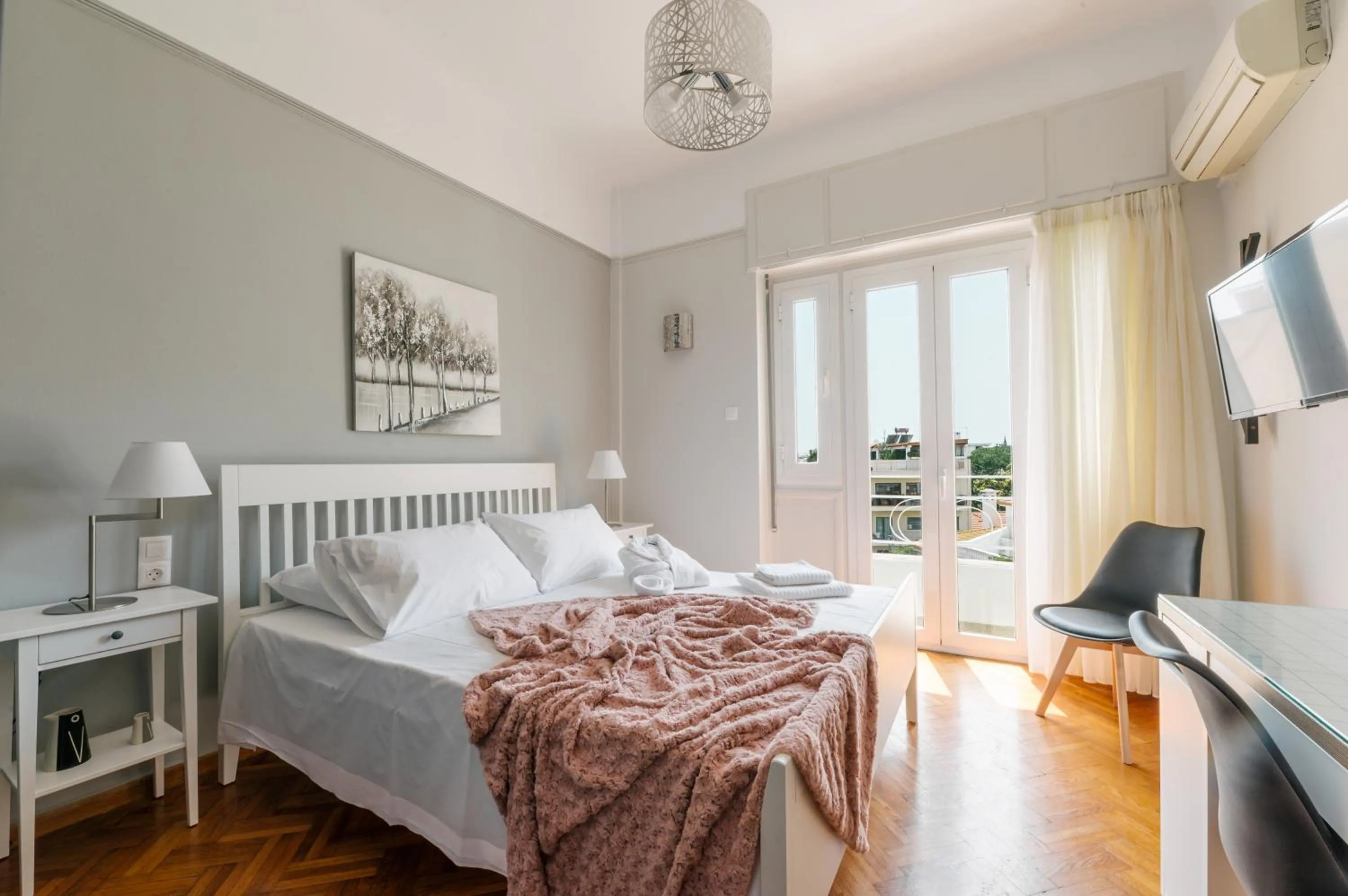 Photo of the whole room, Bed in Erato by Heloni Apartments