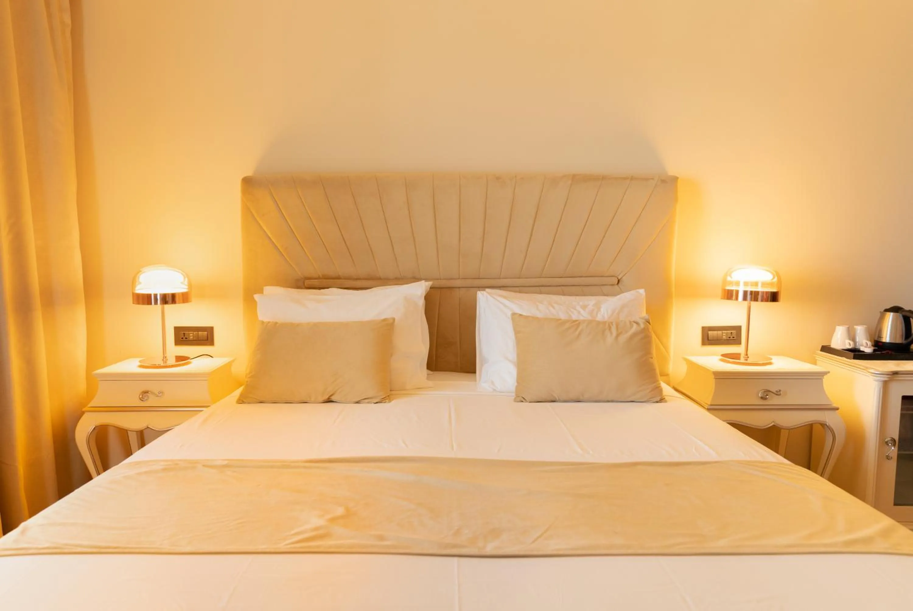 Bed in Santa Lucia Boutique Hotel
