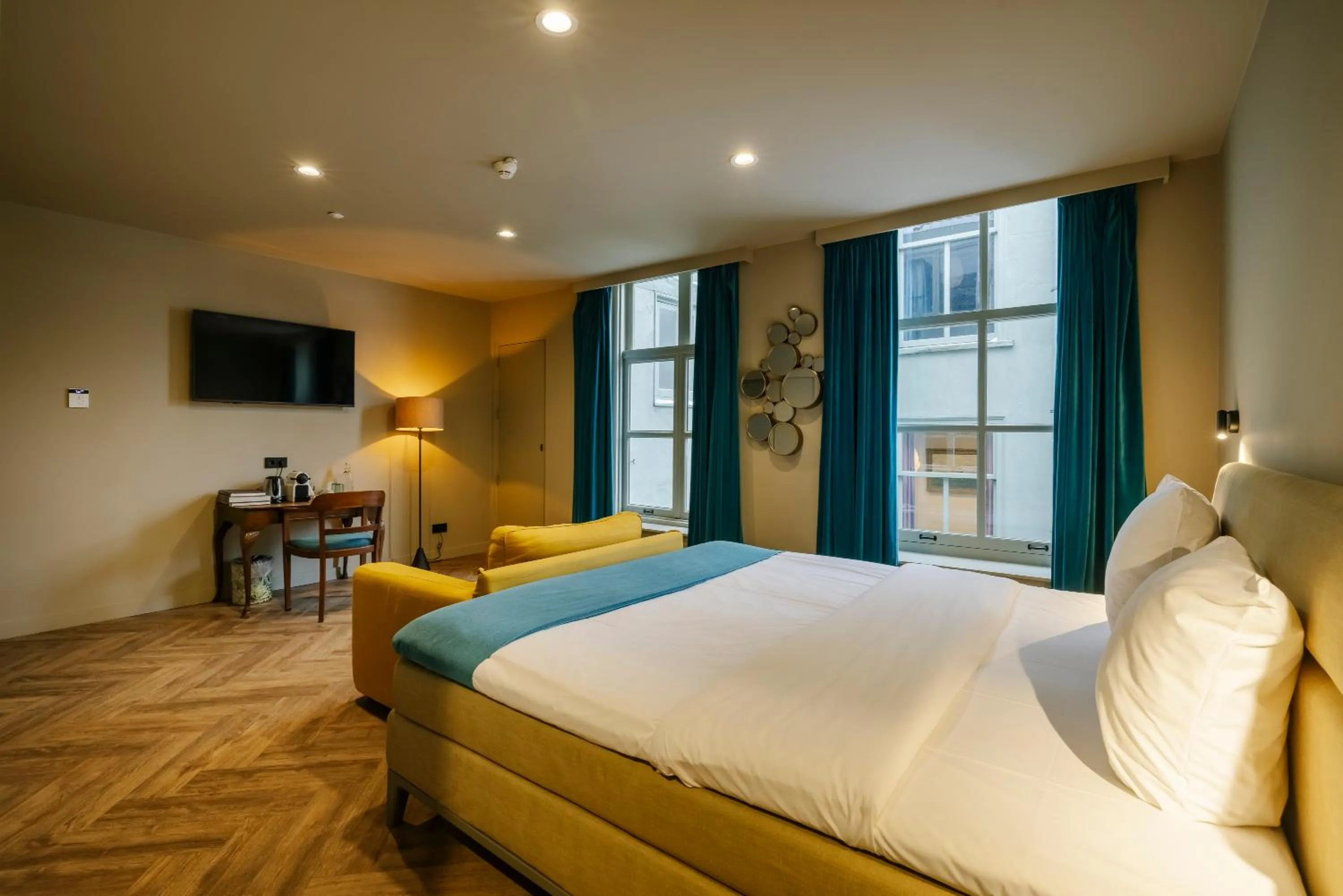 Bed in MAF Haarlem Boutique Hotel