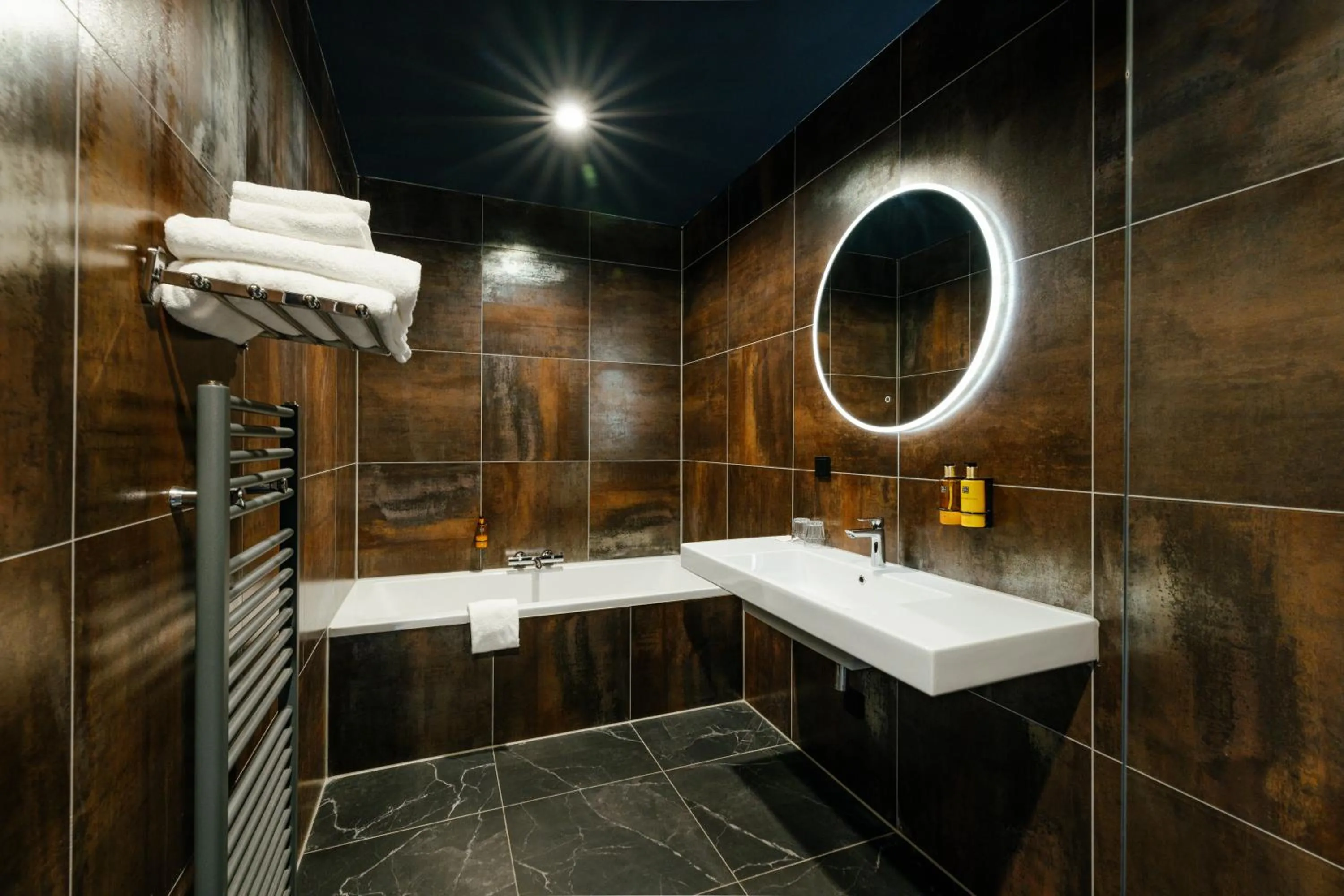 Bathroom in MAF Haarlem Boutique Hotel