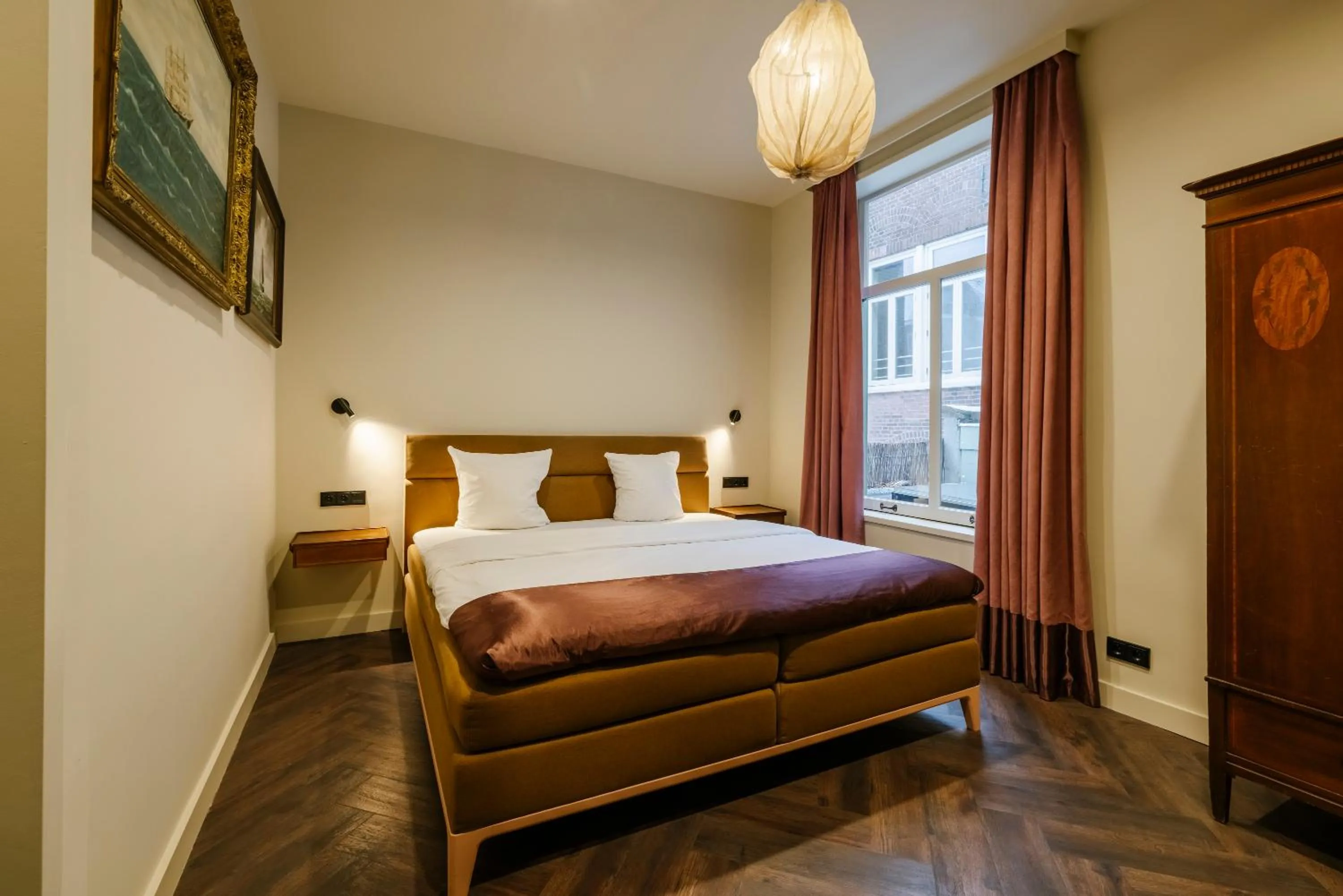 Bed in MAF Haarlem Boutique Hotel