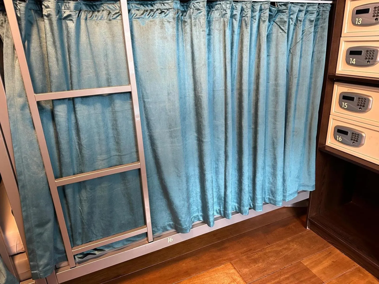 Room Mate Hostel Amsterdam Zaandam