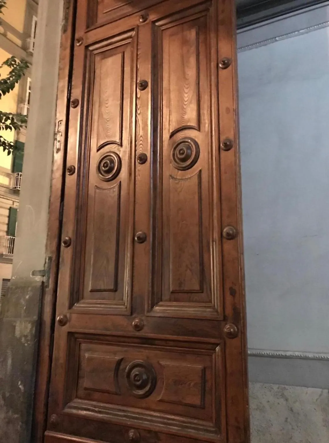 Property building in Downtown Napoli b&b - e si nun canto moro