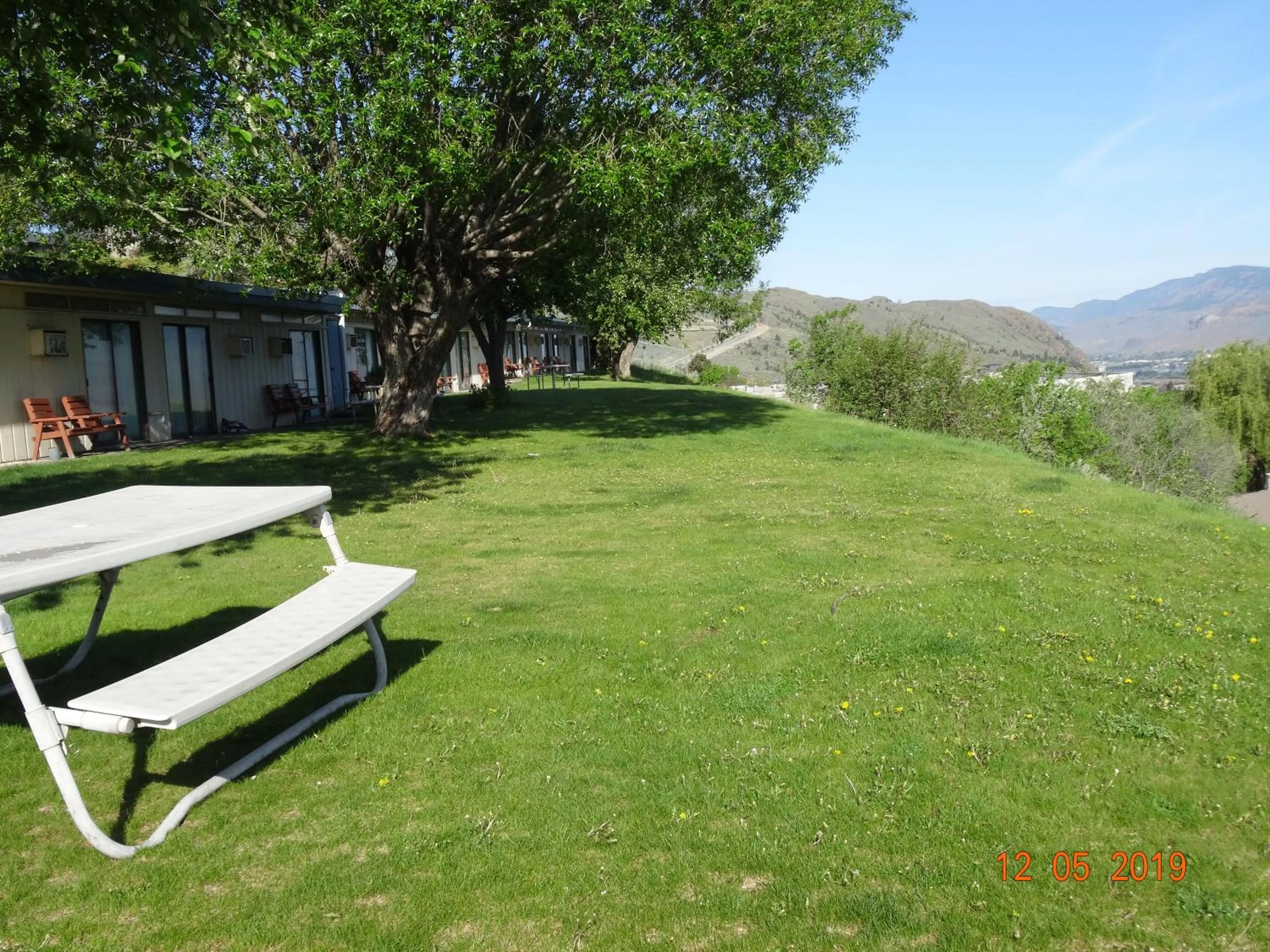 Spring in Hospitality Inn