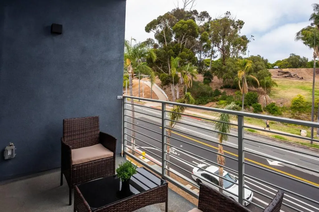 Explore San Diego-Balboa Park-Little Italy-Gaslamp