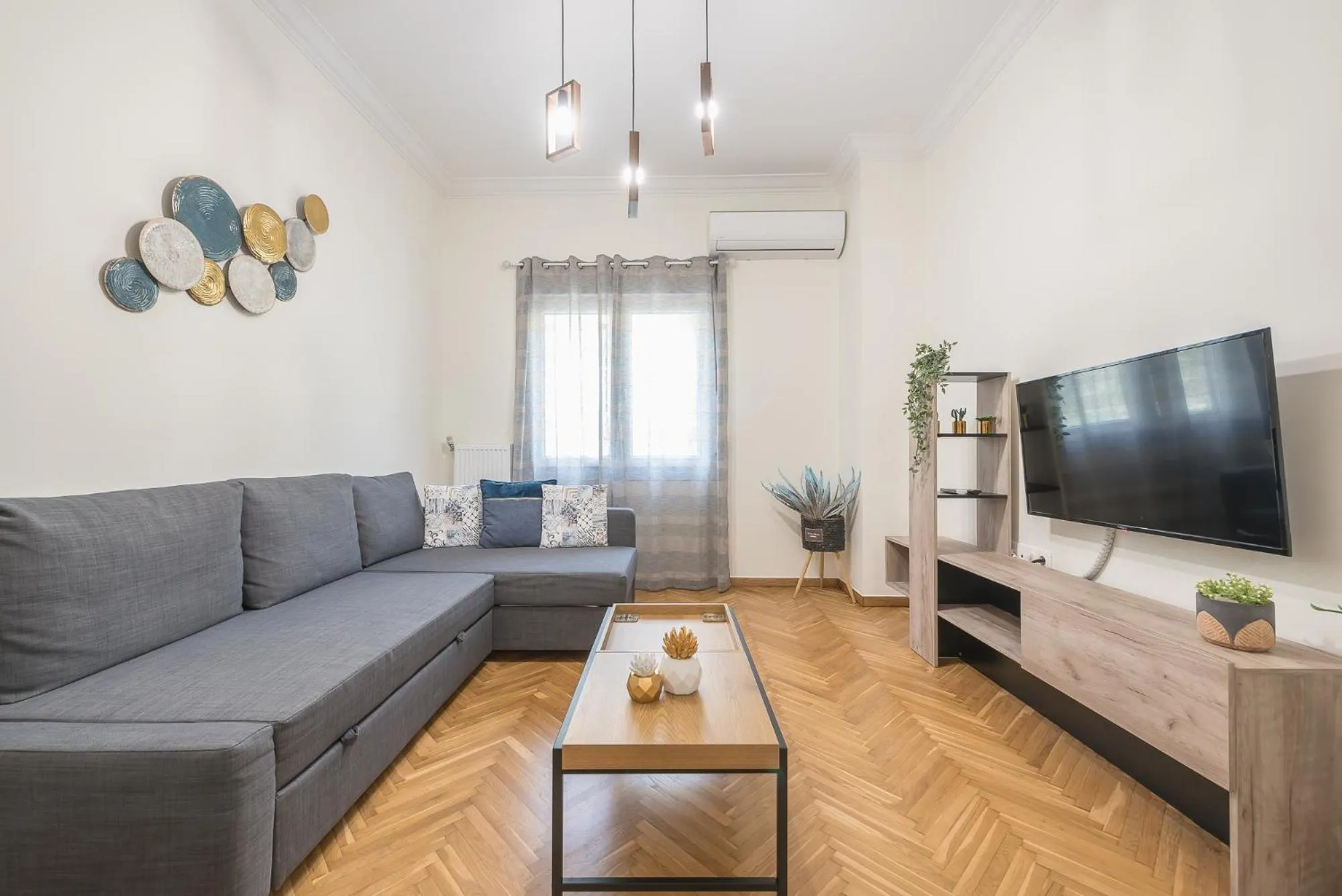 TV and multimedia in Elegant Suite by CloudKeys