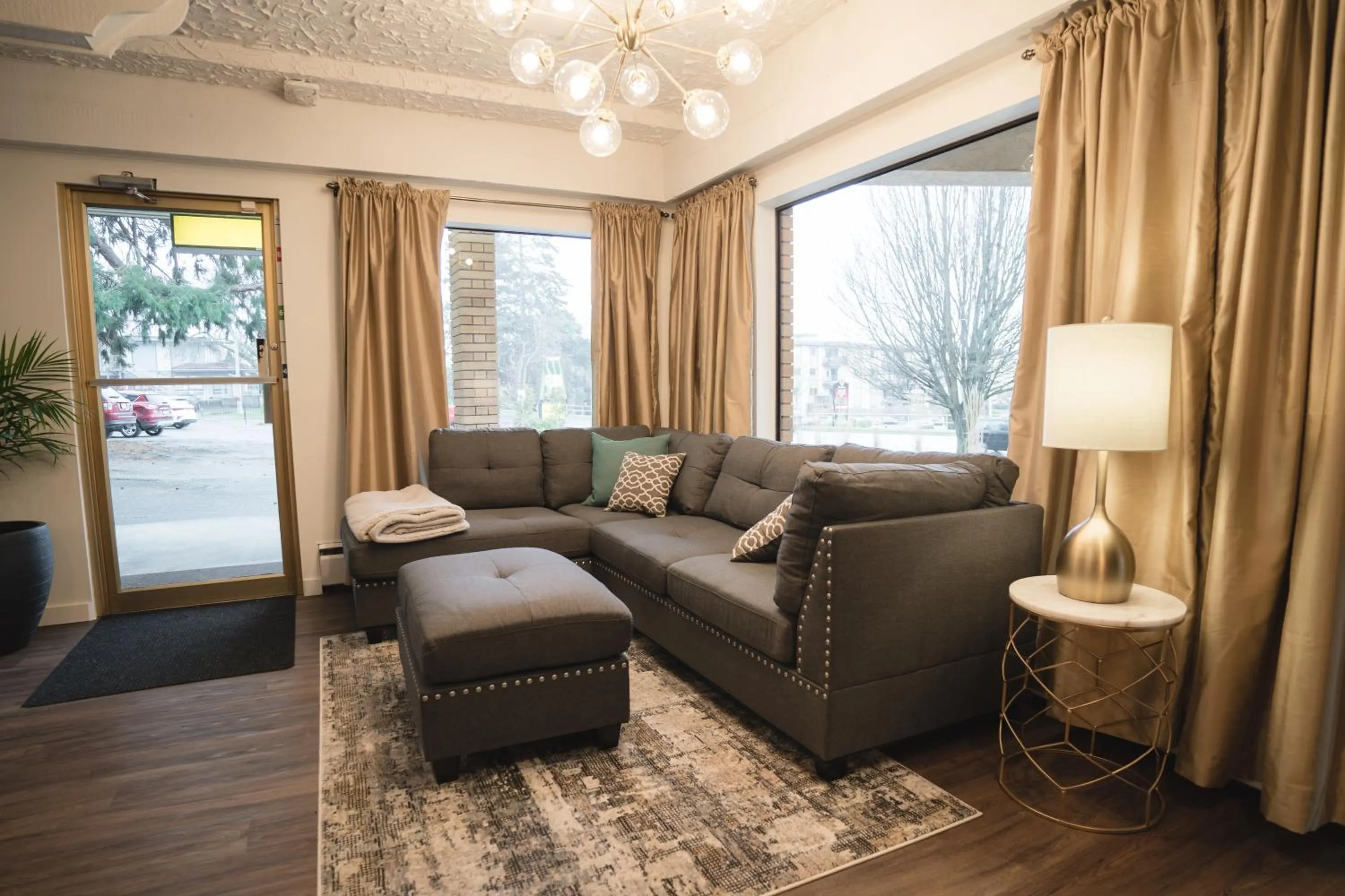 Lobby or reception in Robin Hood Inn and Suites