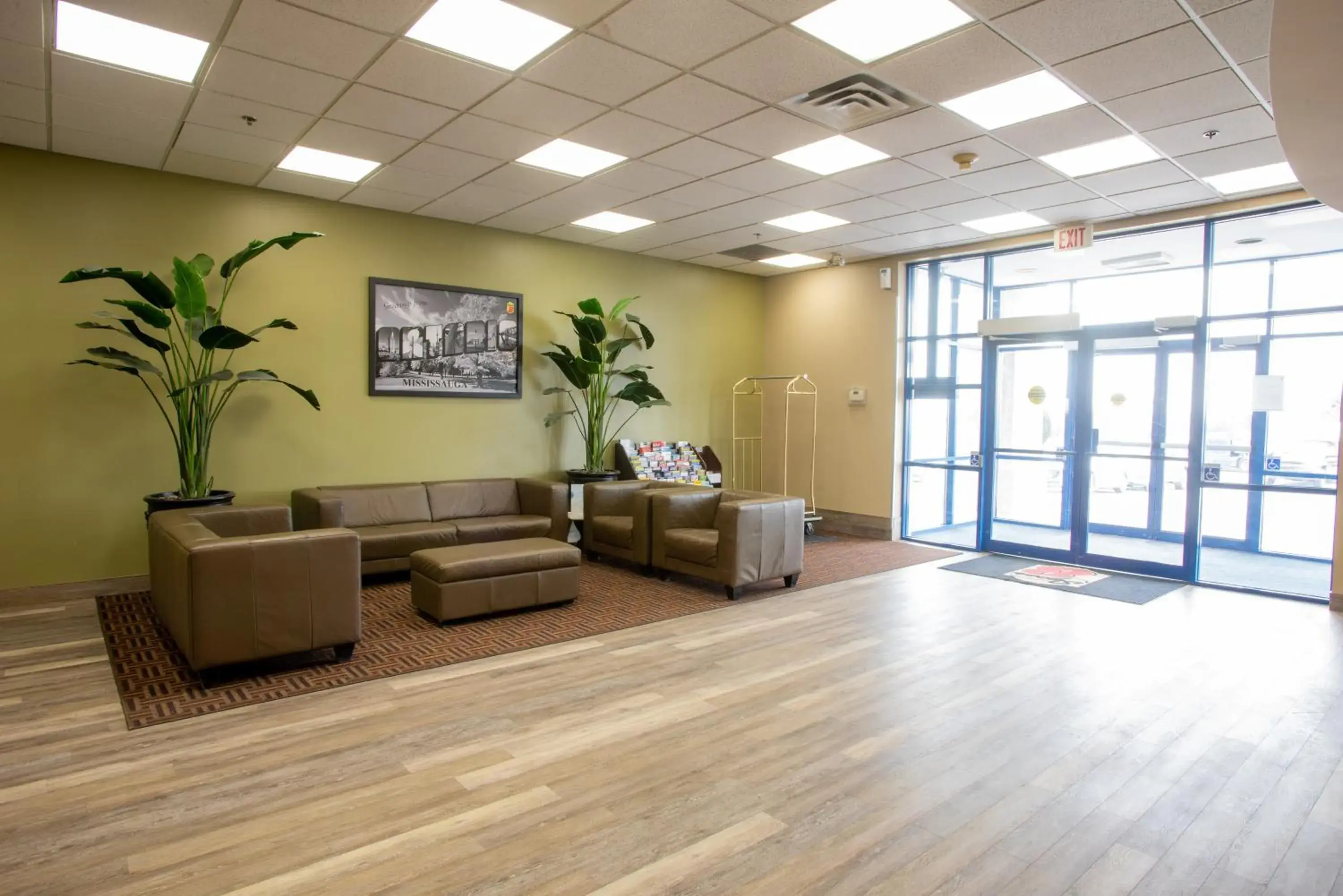 Lobby or reception in Super 8 by Wyndham Mississauga Lobby or reception in Super 8 by Wyndham Mississauga