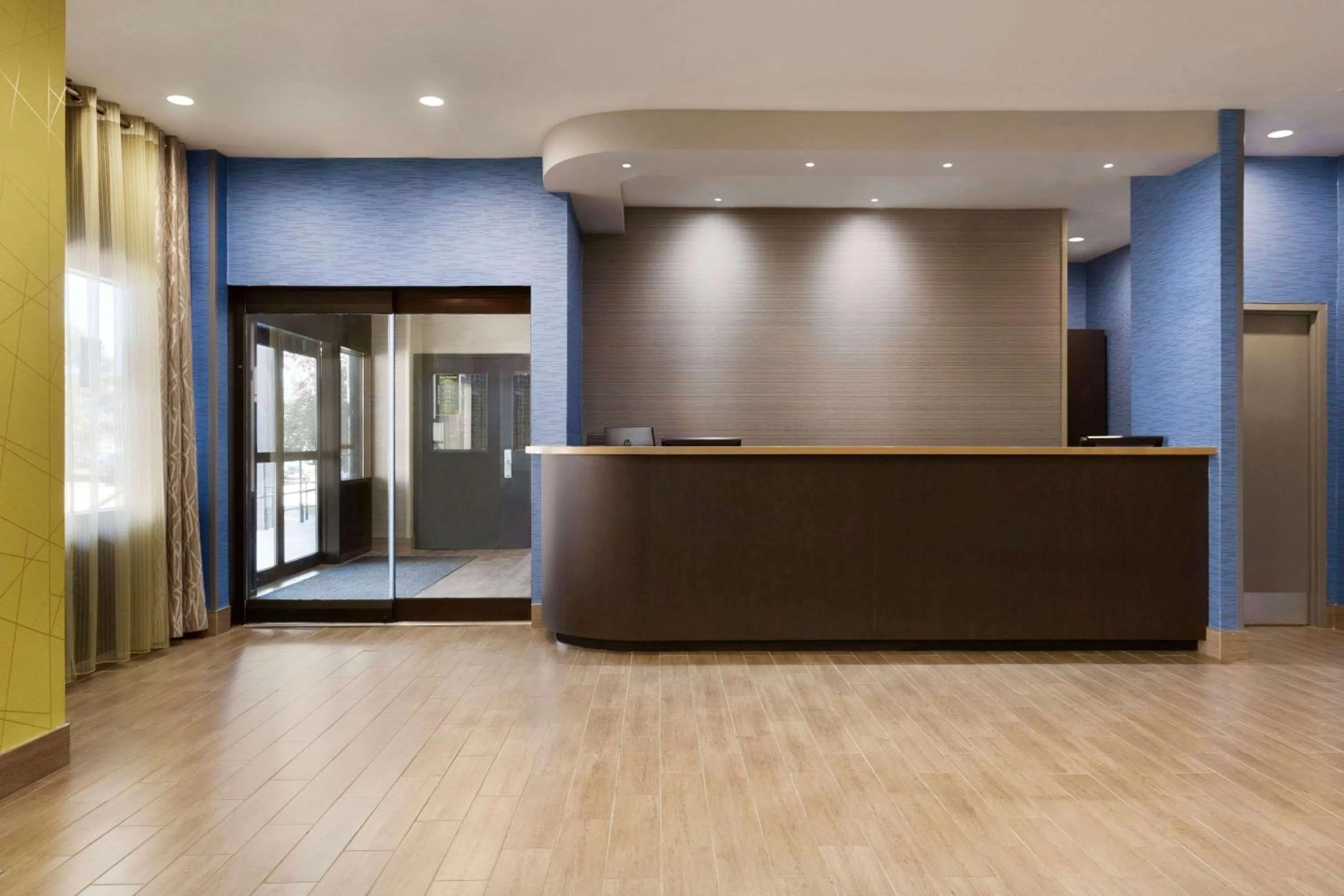 Lobby or reception, Lobby/Reception in Travelodge by Wyndham Toronto East