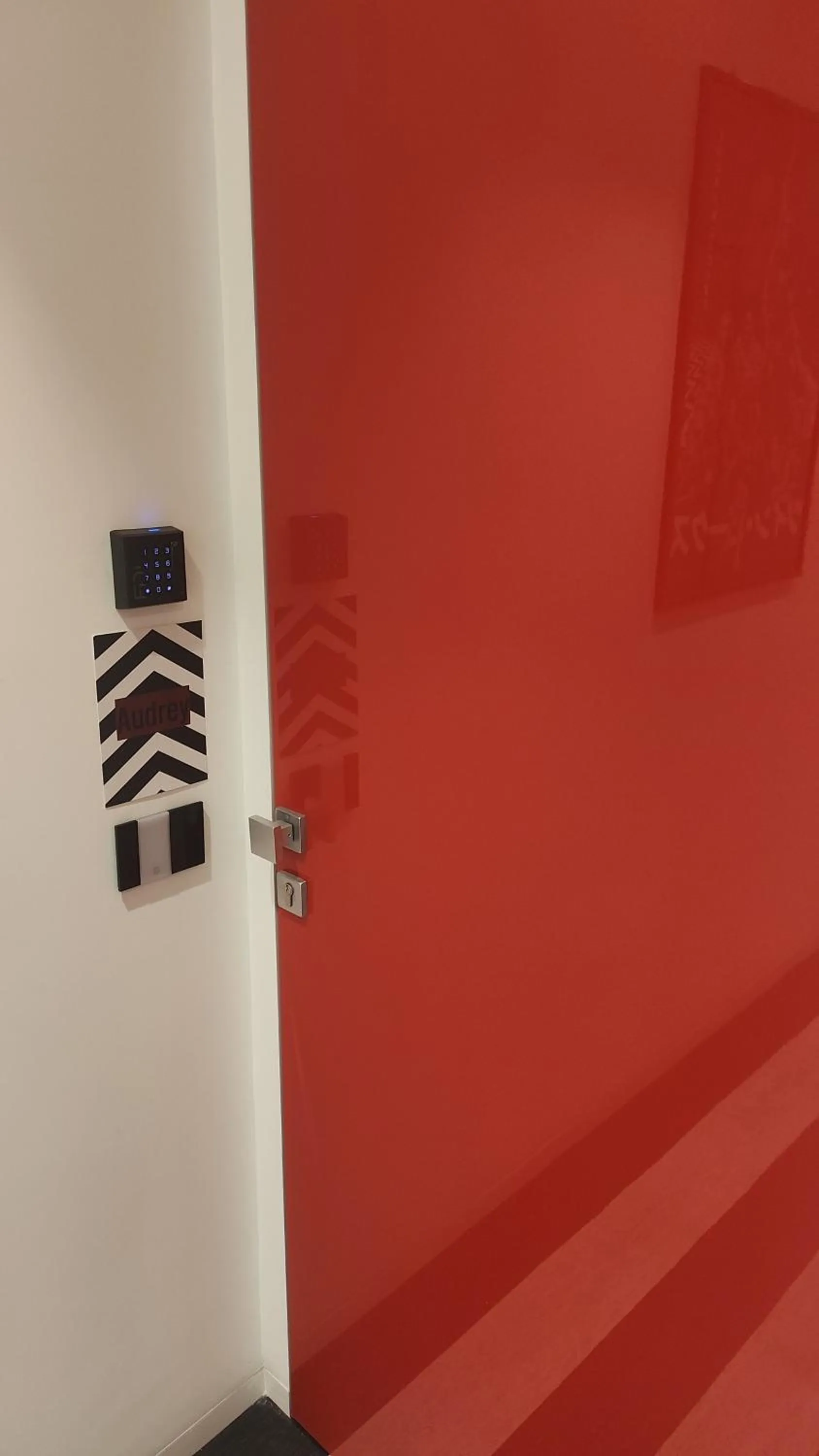 Facade/entrance in The White Lodge