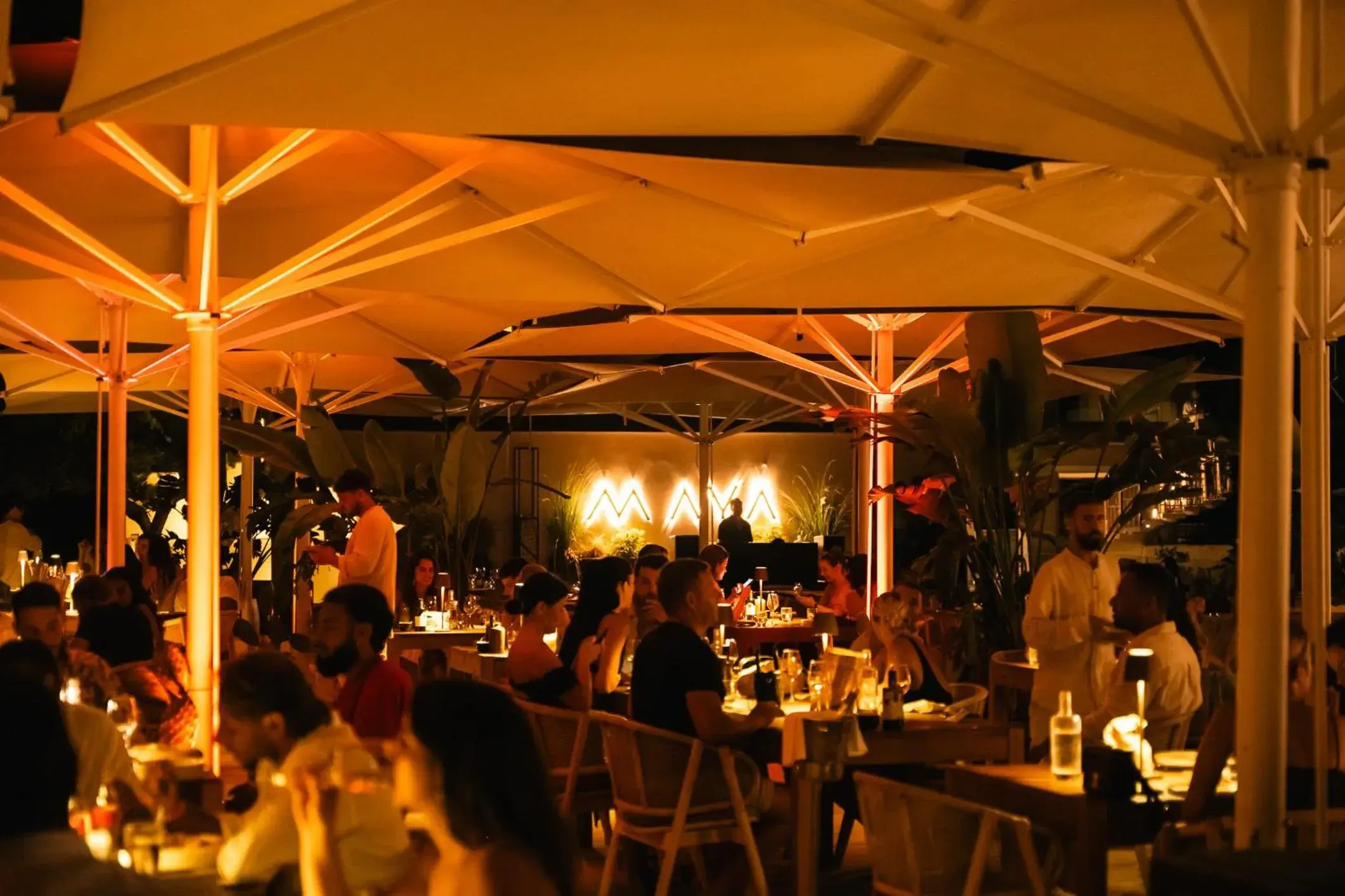 Restaurant/places to eat in Maya Beach Resort Restaurant/places to eat in Maya Beach Resort