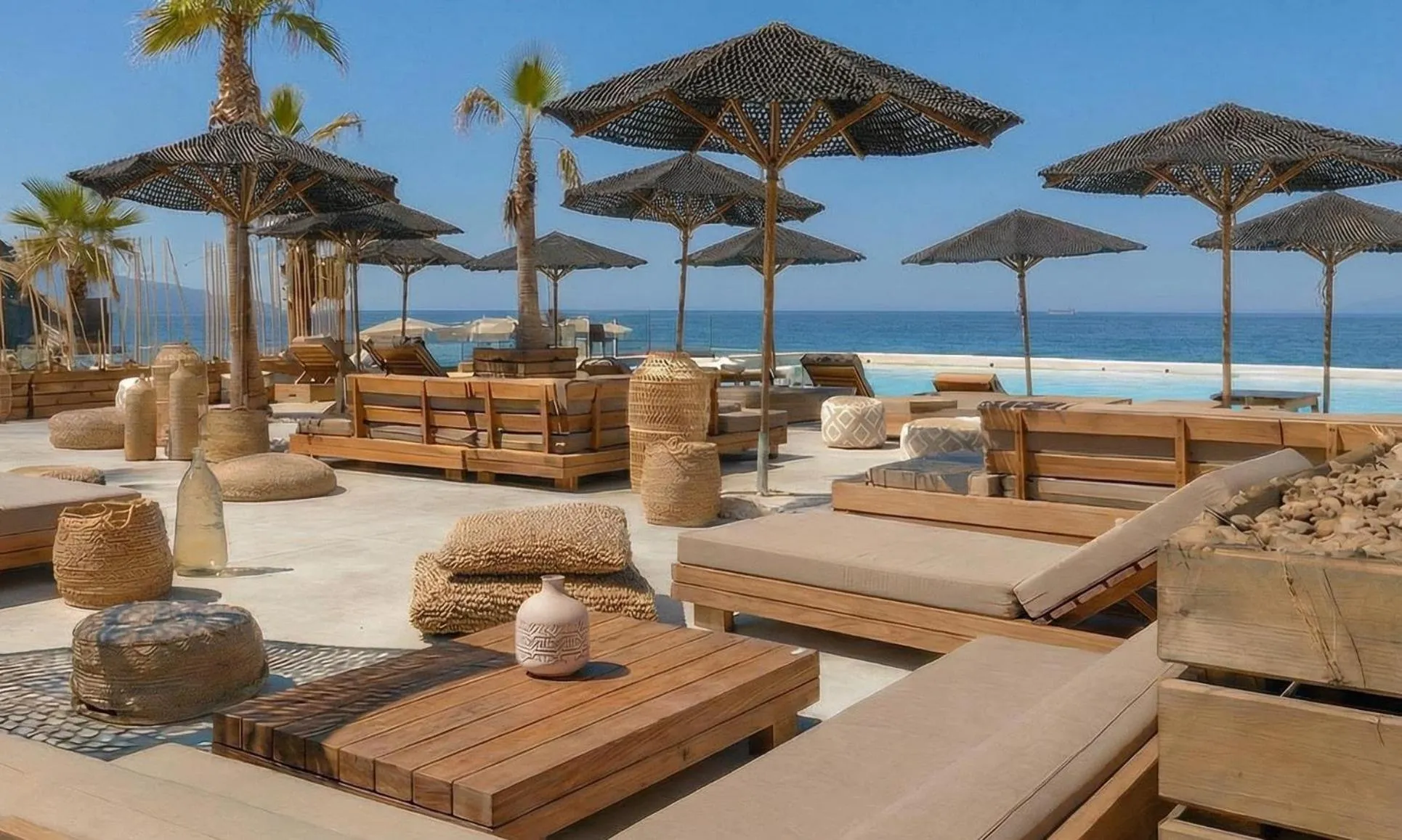 Swimming pool in Maya Beach Resort