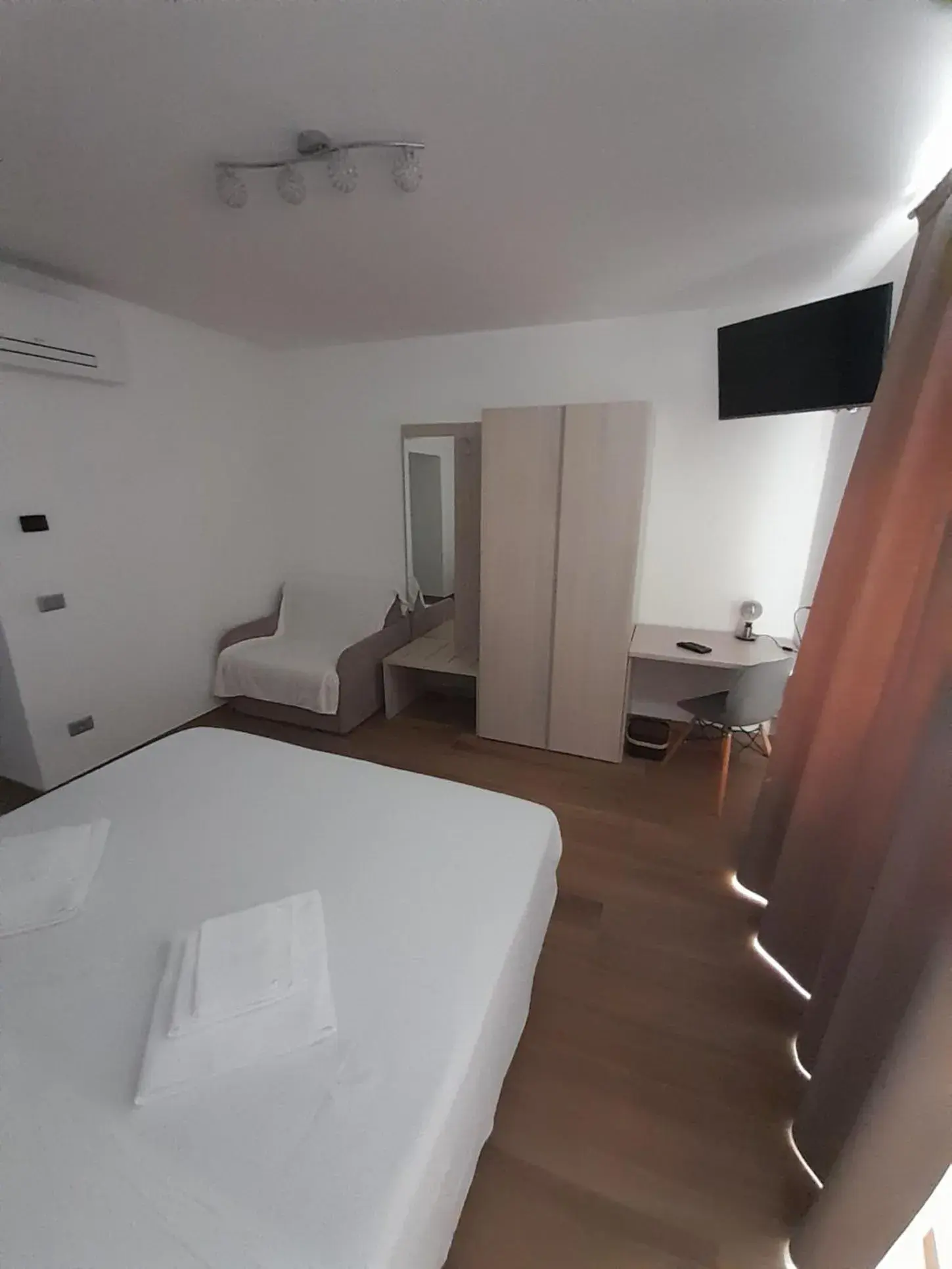 Double or Twin Room - single occupancy in B&B ANGELA Valdinon Double or Twin Room - single occupancy in B&B ANGELA Valdinon