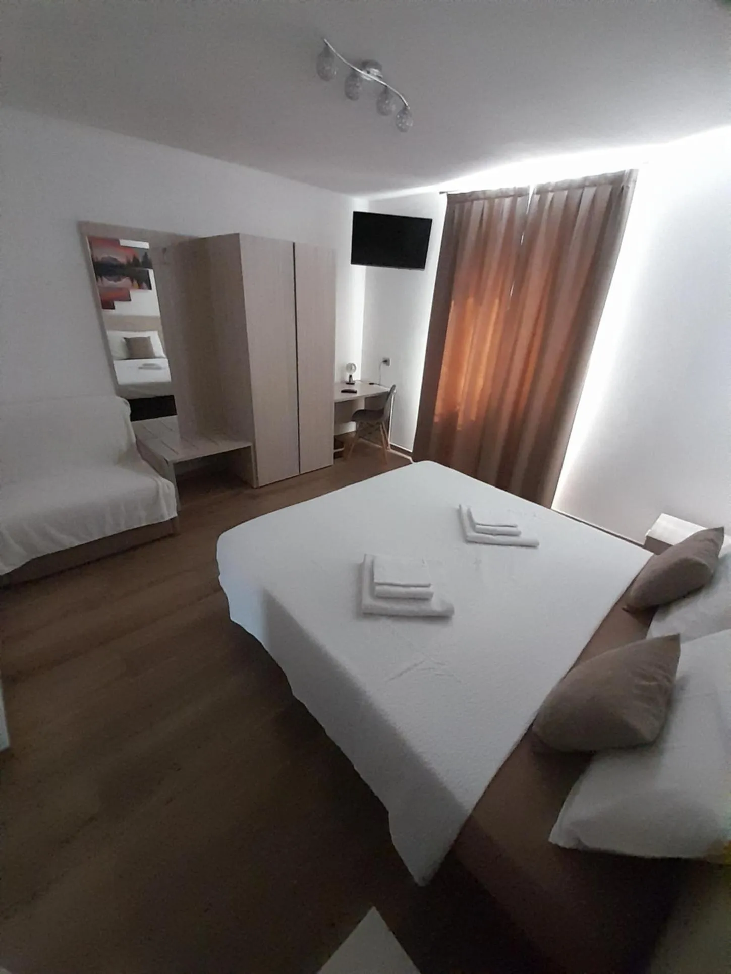 Bed in B&B ANGELA Valdinon