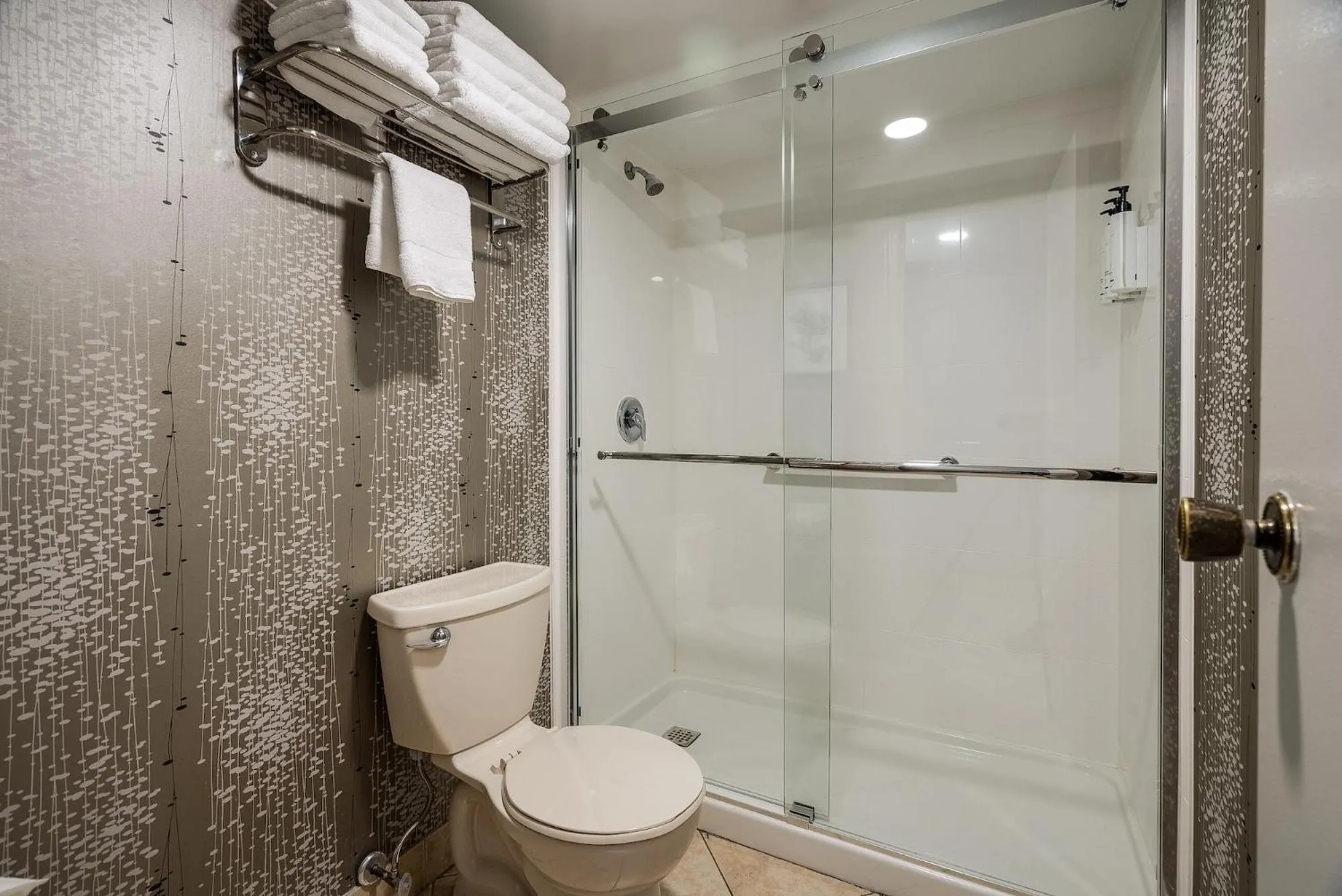 Bathroom in Monte Carlo Inn Toronto West Suites